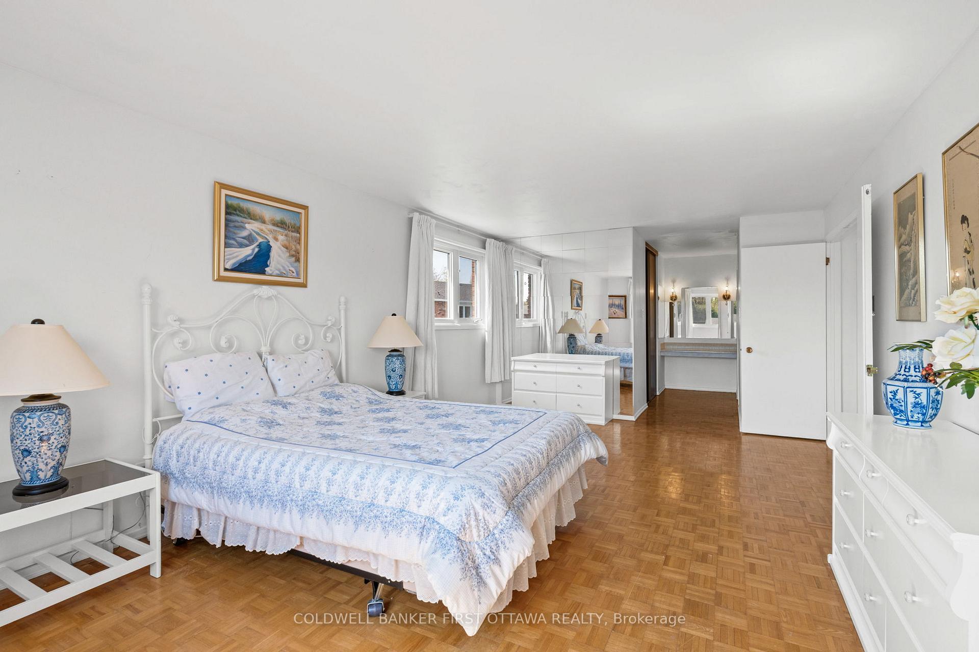 Photo 36 of 16 Denewood Crescent, Ottawa, Pineglen/Country Place — HOMEH