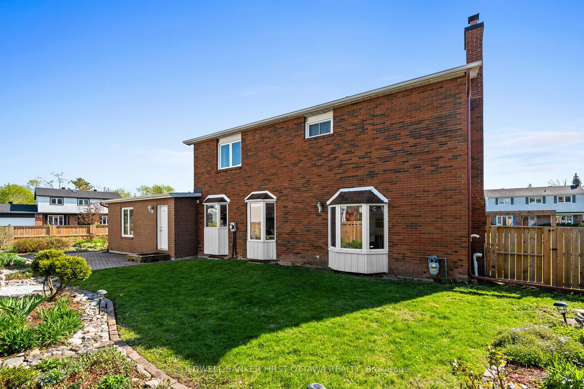 Photo 43 of 16 Denewood Crescent, Ottawa, Pineglen/Country Place — HOMEH