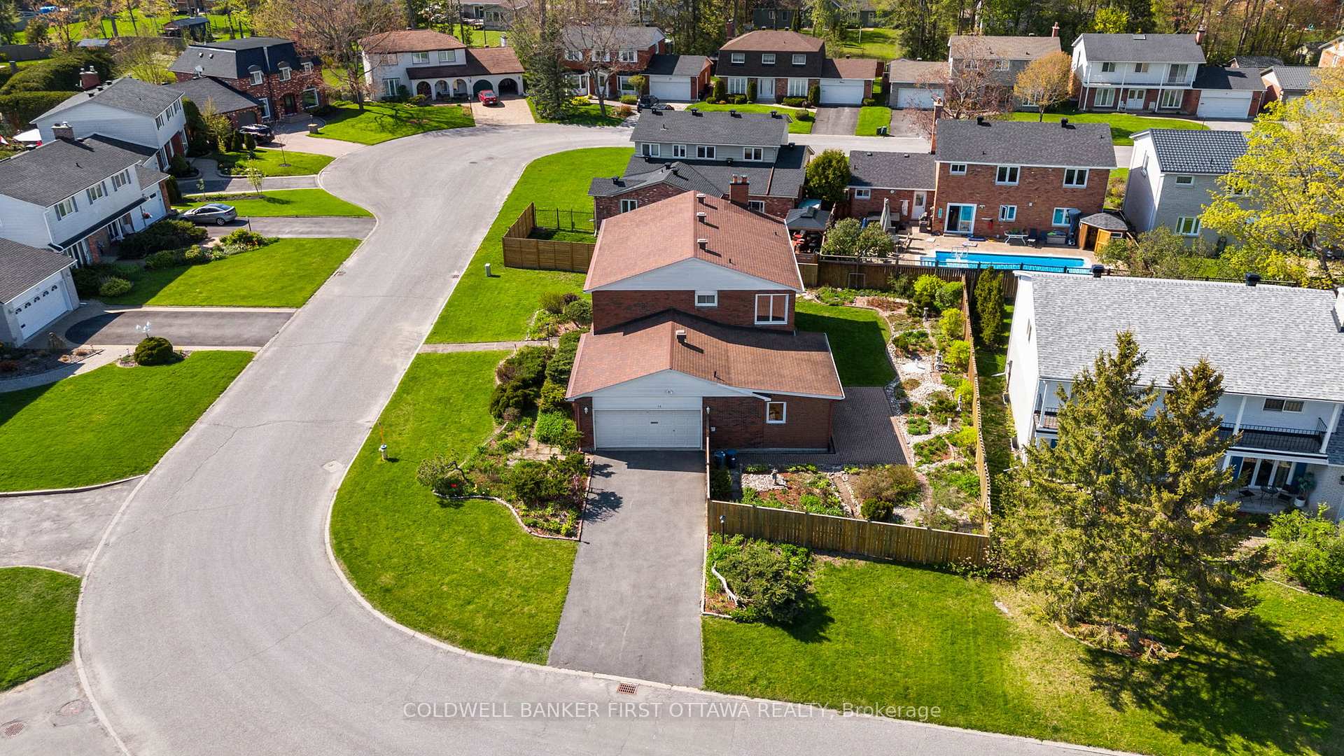 Photo 46 of 16 Denewood Crescent, Ottawa, Pineglen/Country Place — HOMEH