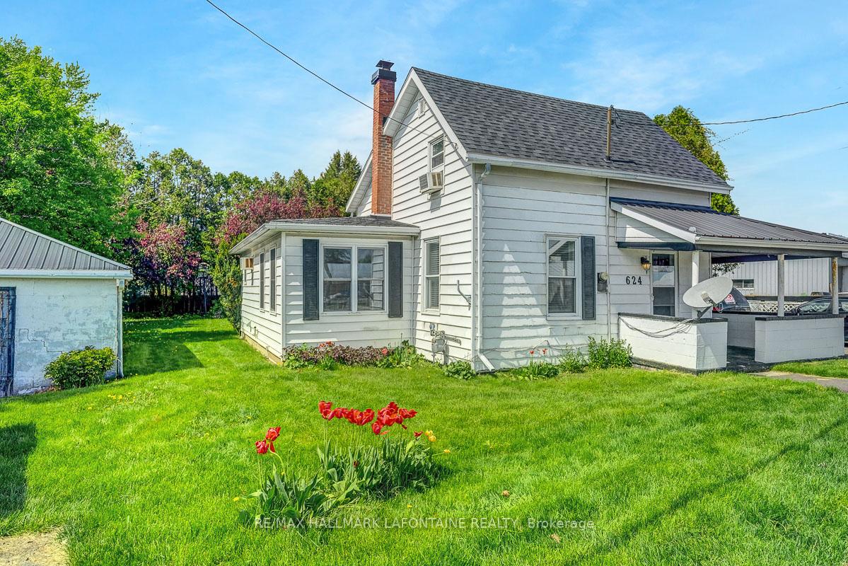 Photo 1 of 624 County 2 Road, Edwardsburgh/Cardinal, Town of Cardinal — HOMEH