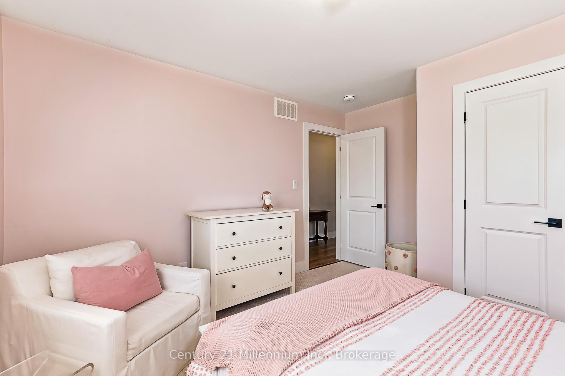 Photo 29 of 135 Sycamore Street, Blue Mountains — HOMEH