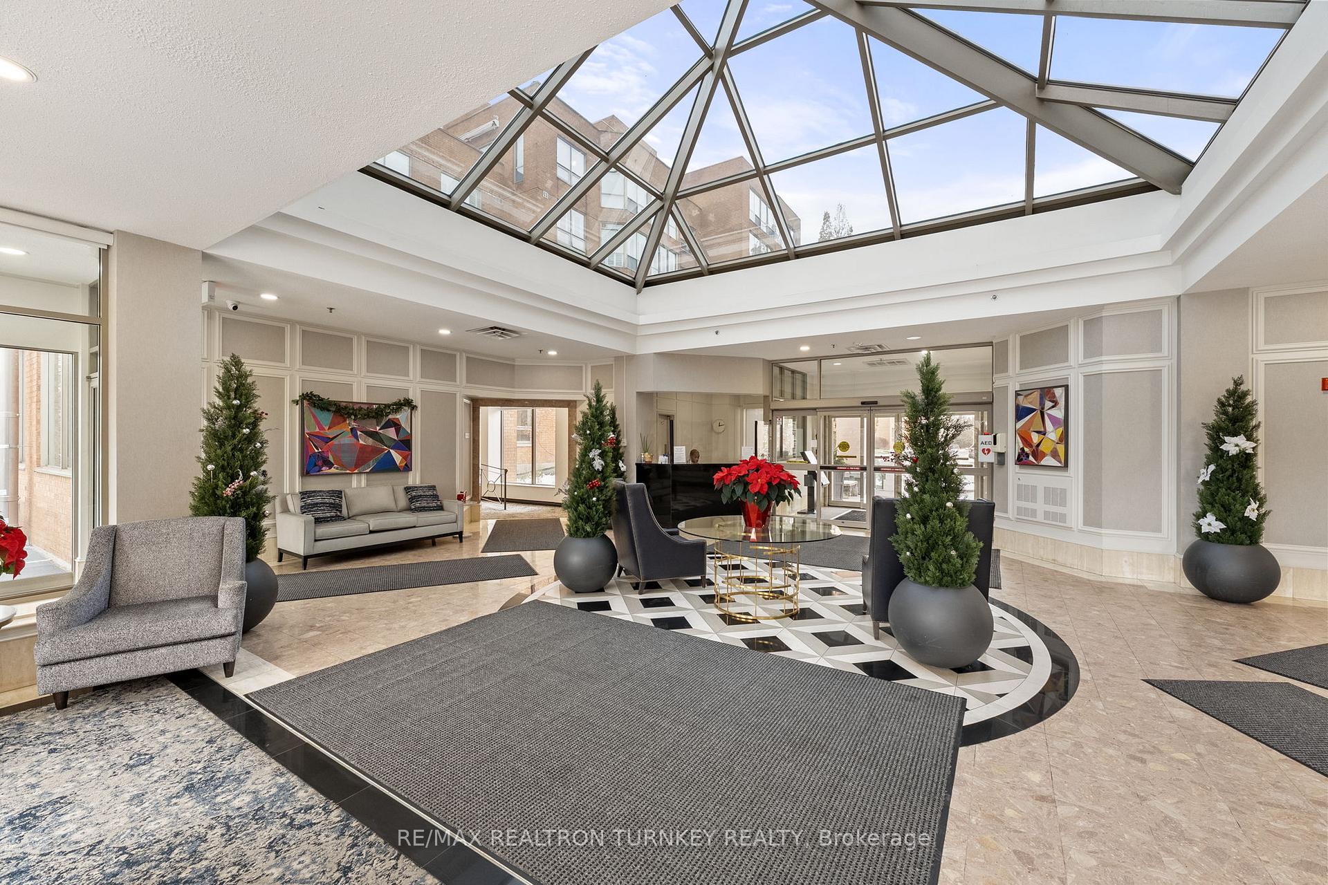 Photo 29 of Unit 114, 14924 Yonge Street, Aurora, Aurora Highlands — HOMEH