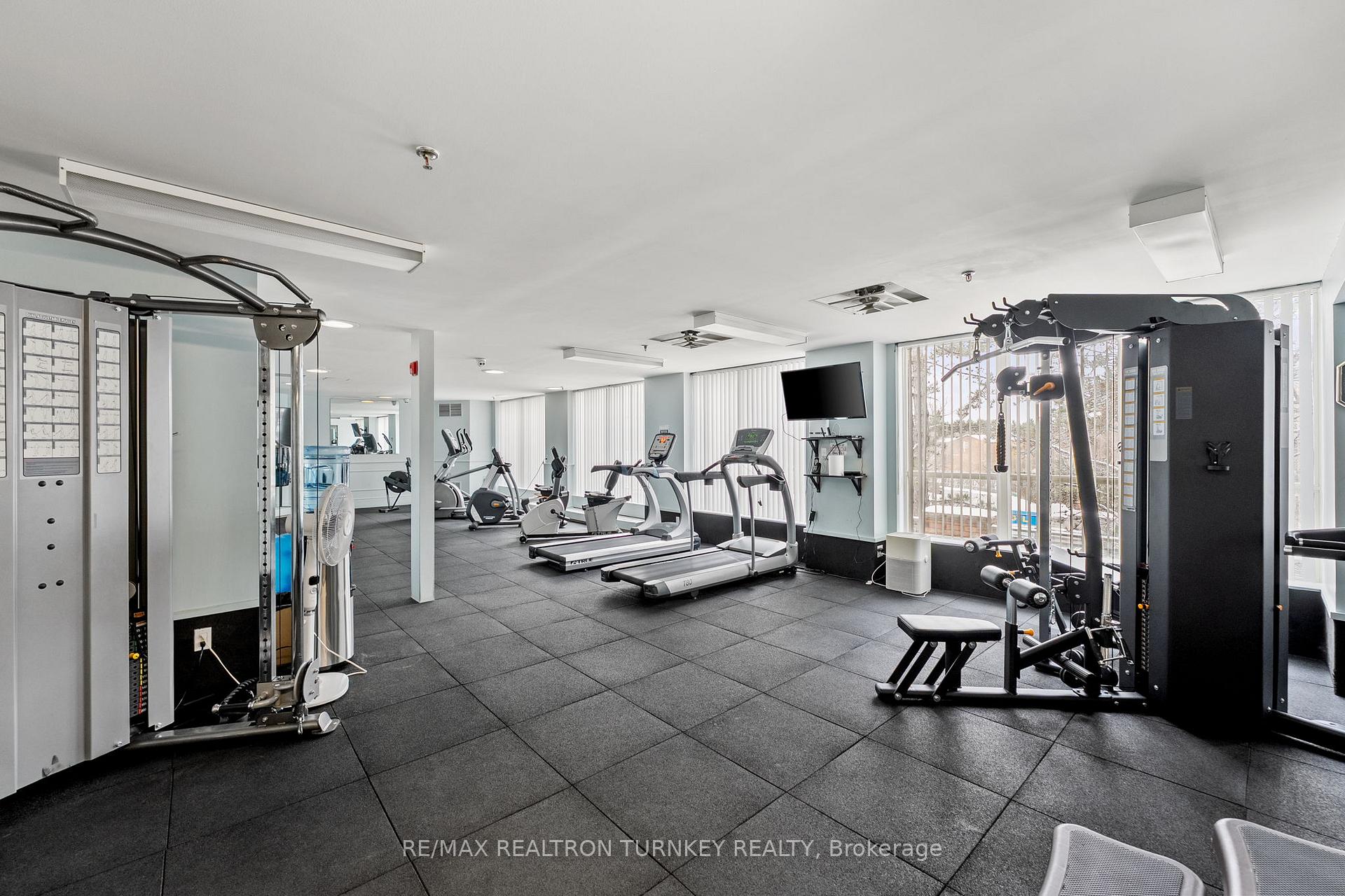 Photo 35 of Unit 114, 14924 Yonge Street, Aurora, Aurora Highlands — HOMEH