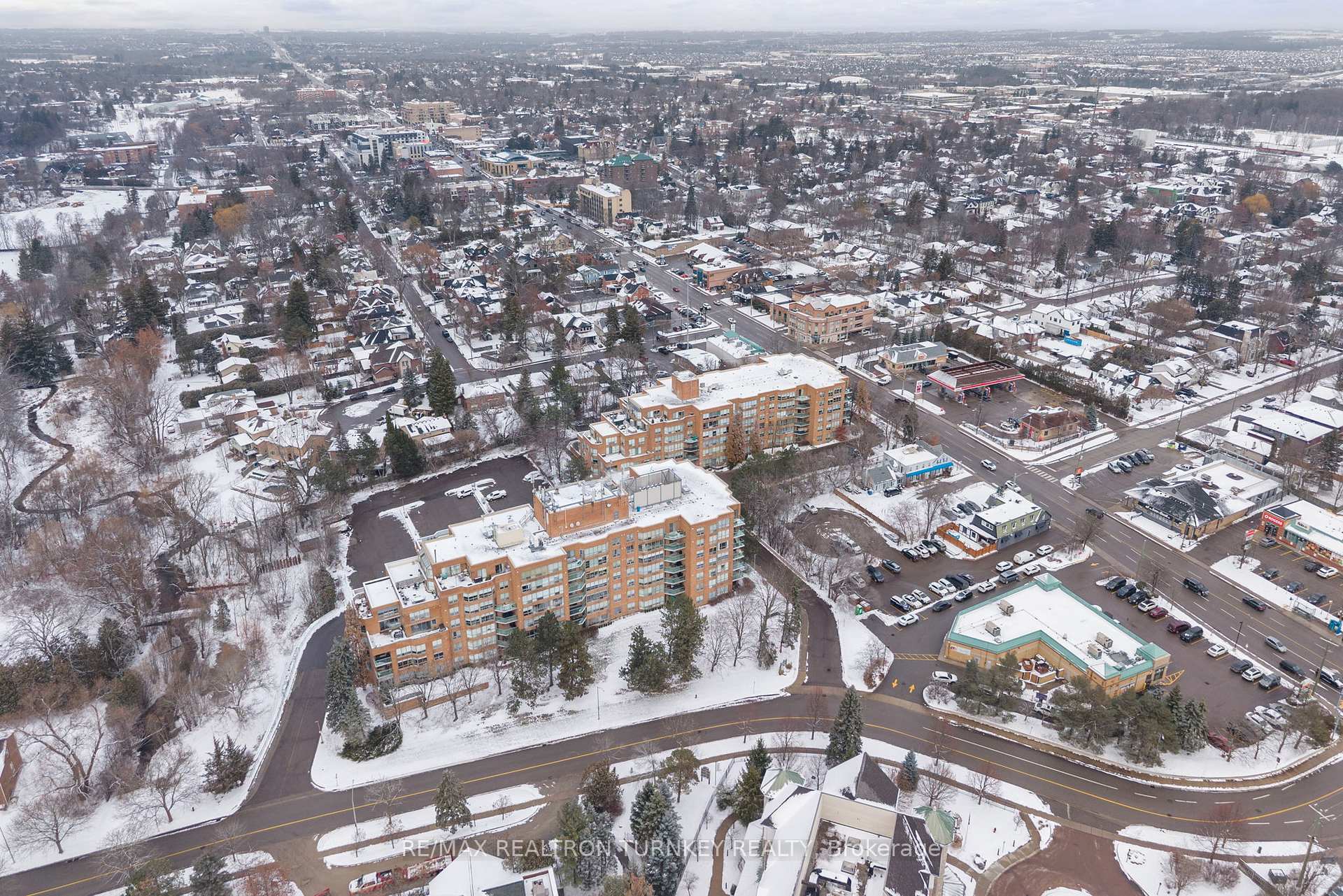 Photo 42 of Unit 114, 14924 Yonge Street, Aurora, Aurora Highlands — HOMEH