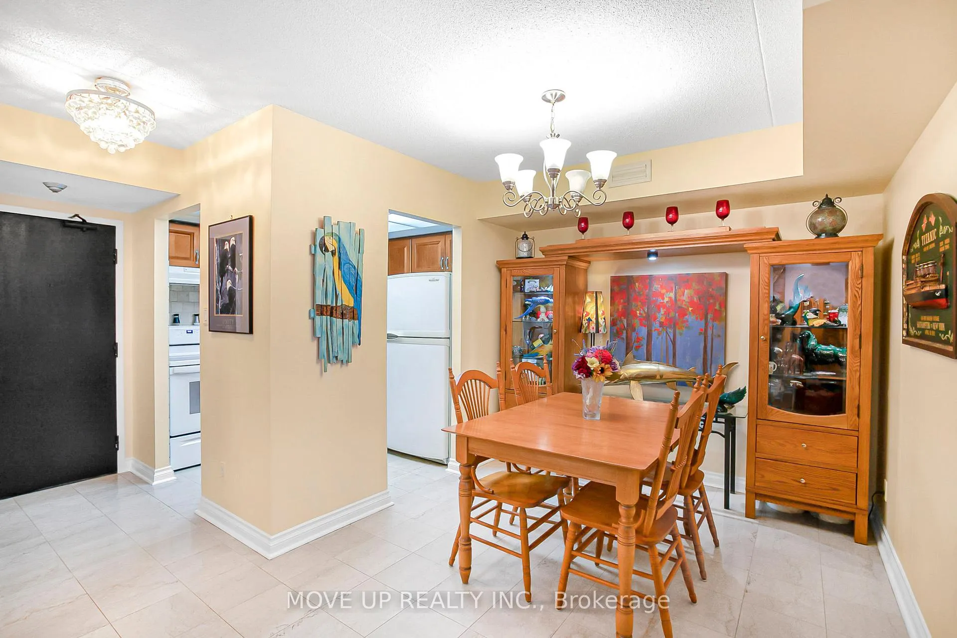 Photo 6 of Unit 203, 249 Major Mackenzie Drive E, Richmond Hill, Harding — HOMEH