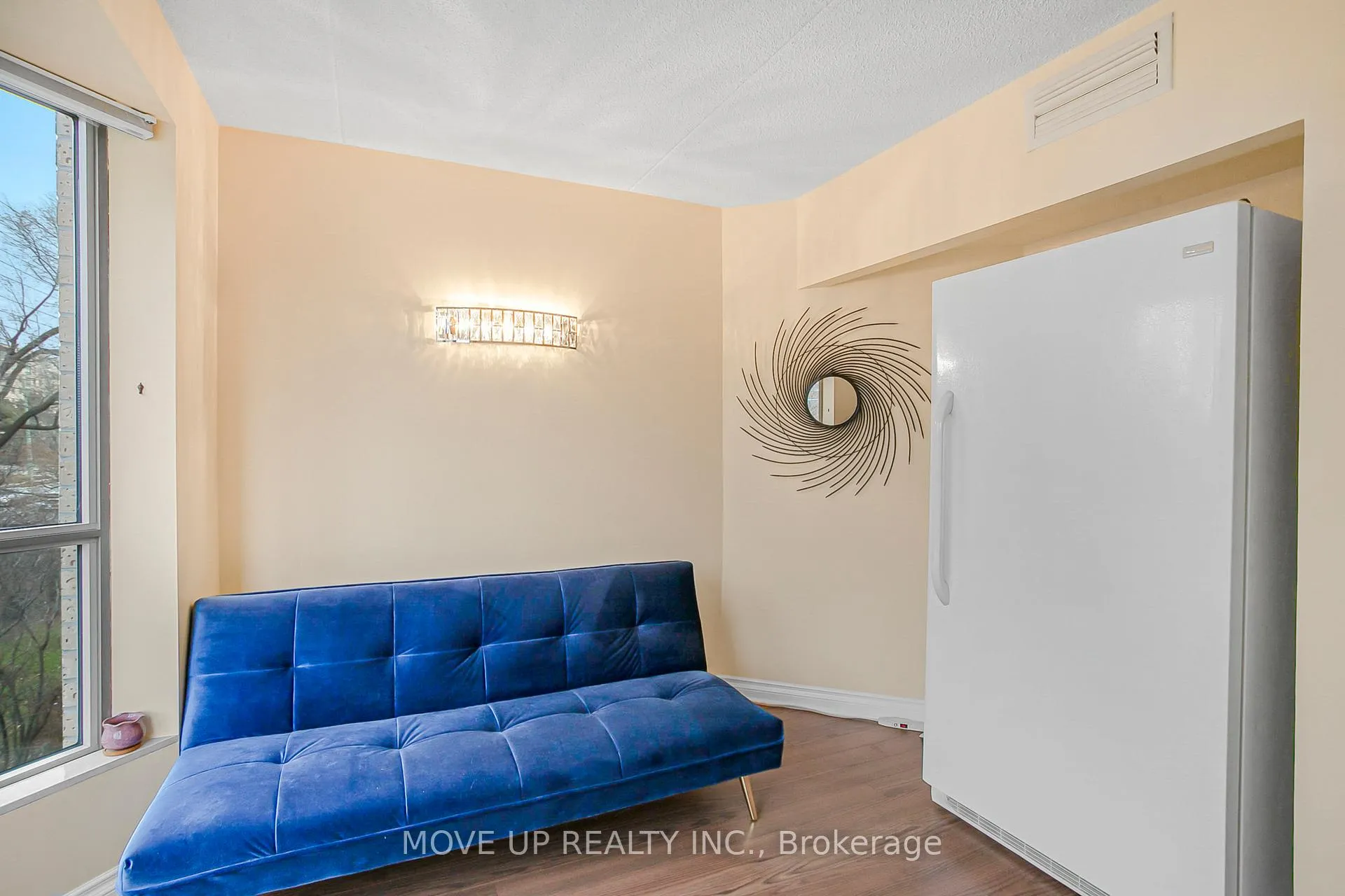 Photo 16 of Unit 203, 249 Major Mackenzie Drive E, Richmond Hill, Harding — HOMEH