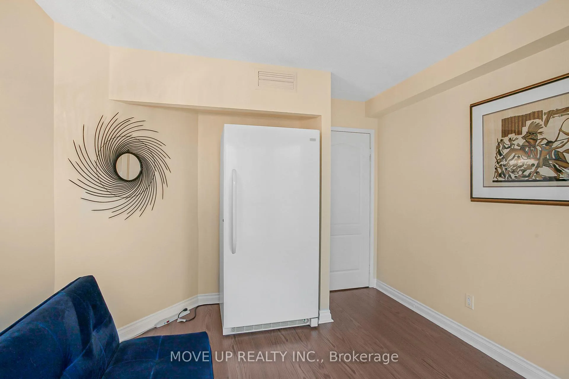 Photo 17 of Unit 203, 249 Major Mackenzie Drive E, Richmond Hill, Harding — HOMEH