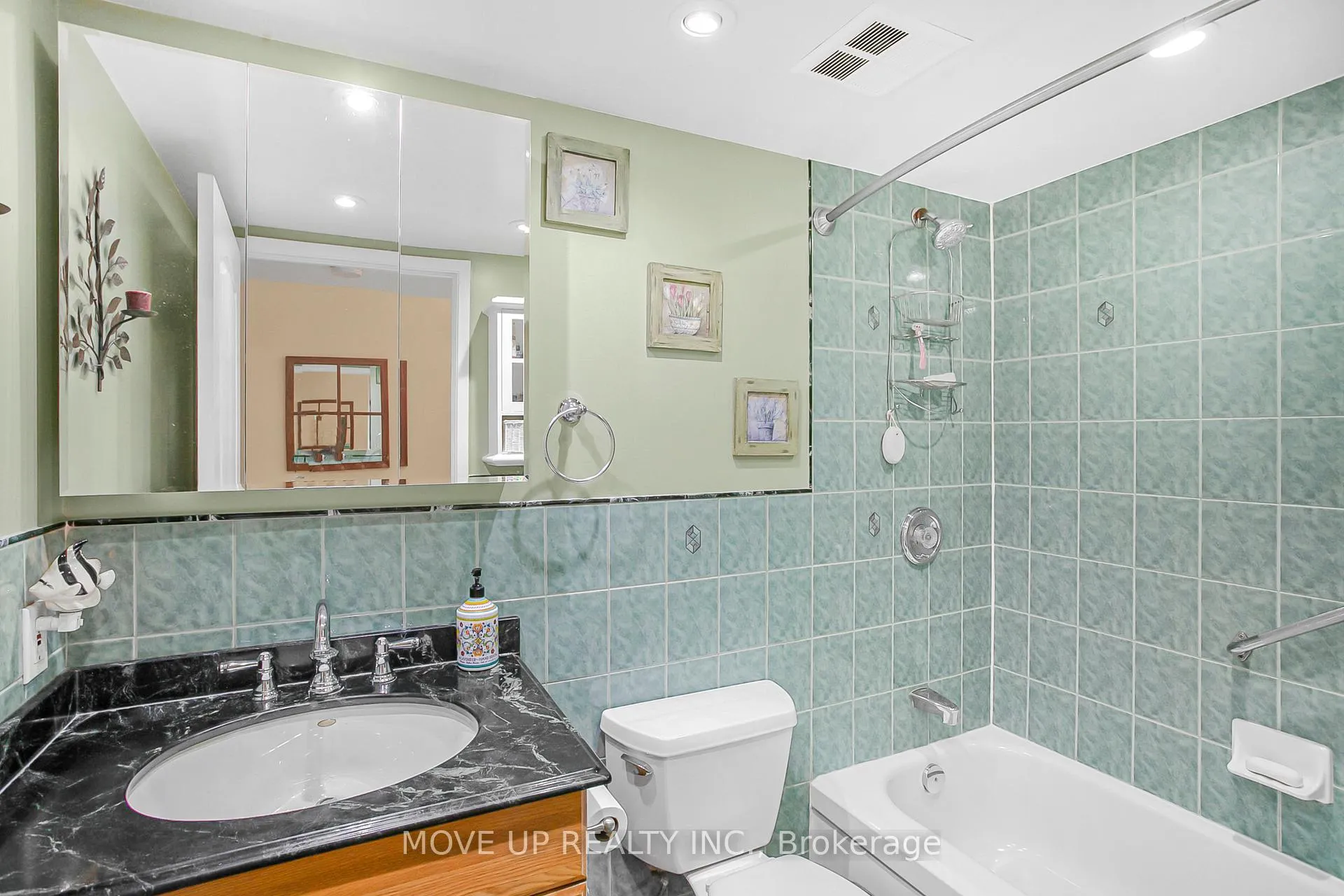 Photo 18 of Unit 203, 249 Major Mackenzie Drive E, Richmond Hill, Harding — HOMEH