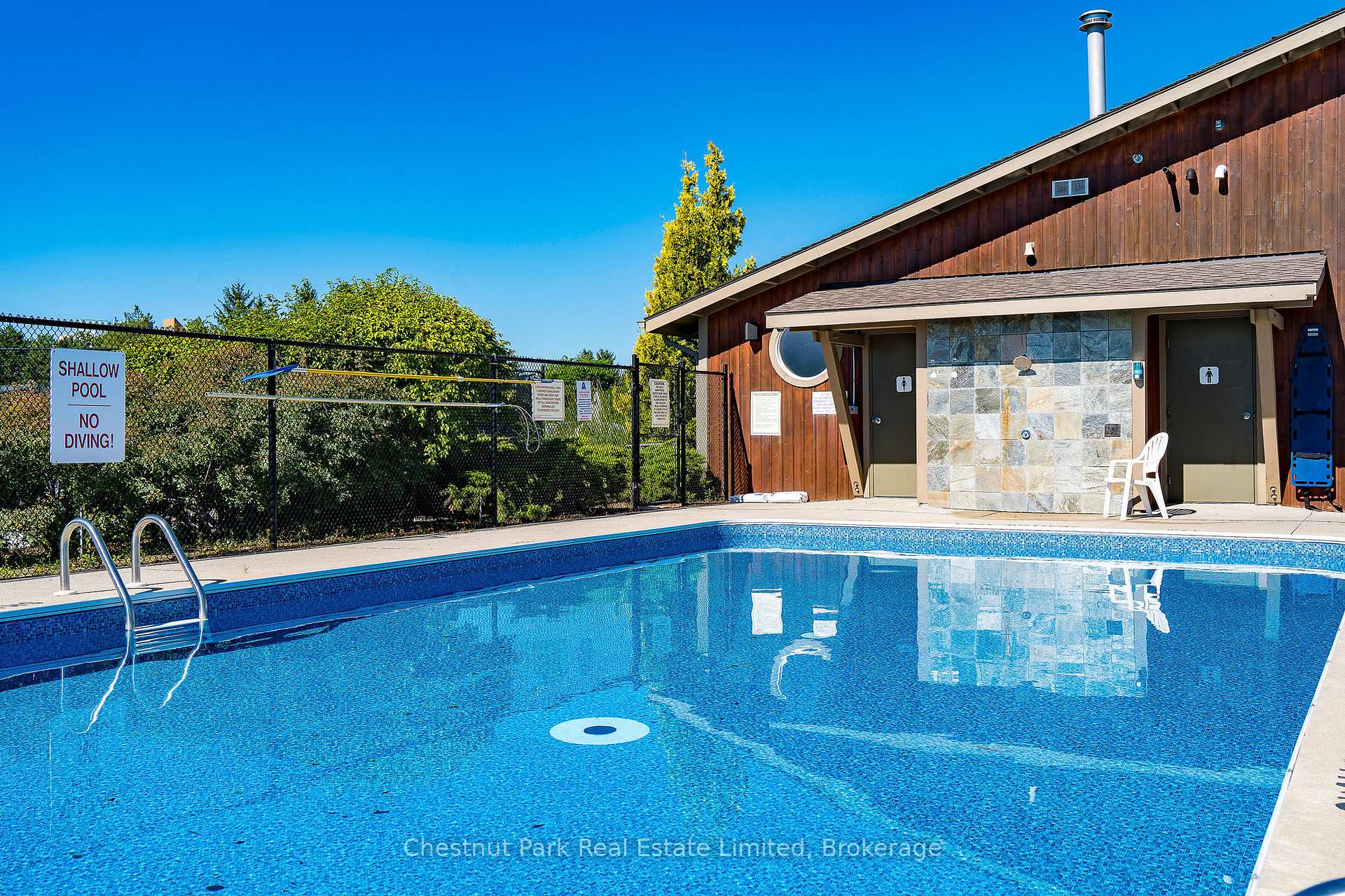 Photo 31 of 627 Johnston Park Avenue, Collingwood — HOMEH
