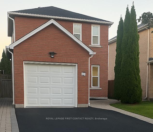 Photo 3 of 43 Delaney Crescent, Barrie, Northwest — HOMEH