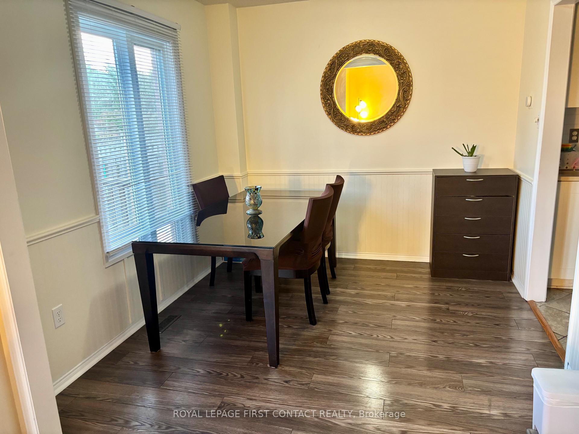 Photo 12 of 43 Delaney Crescent, Barrie, Northwest — HOMEH
