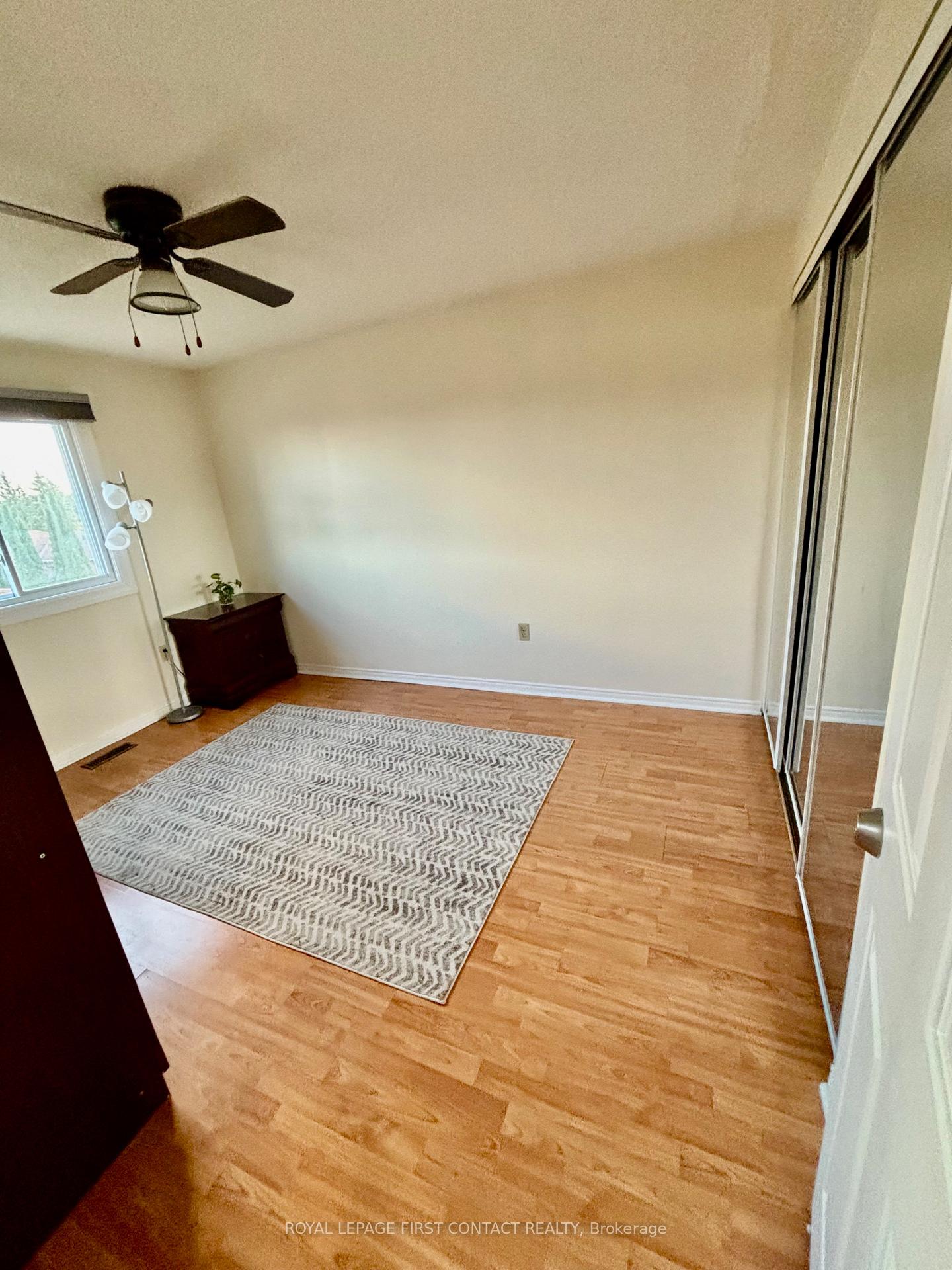 Photo 17 of 43 Delaney Crescent, Barrie, Northwest — HOMEH