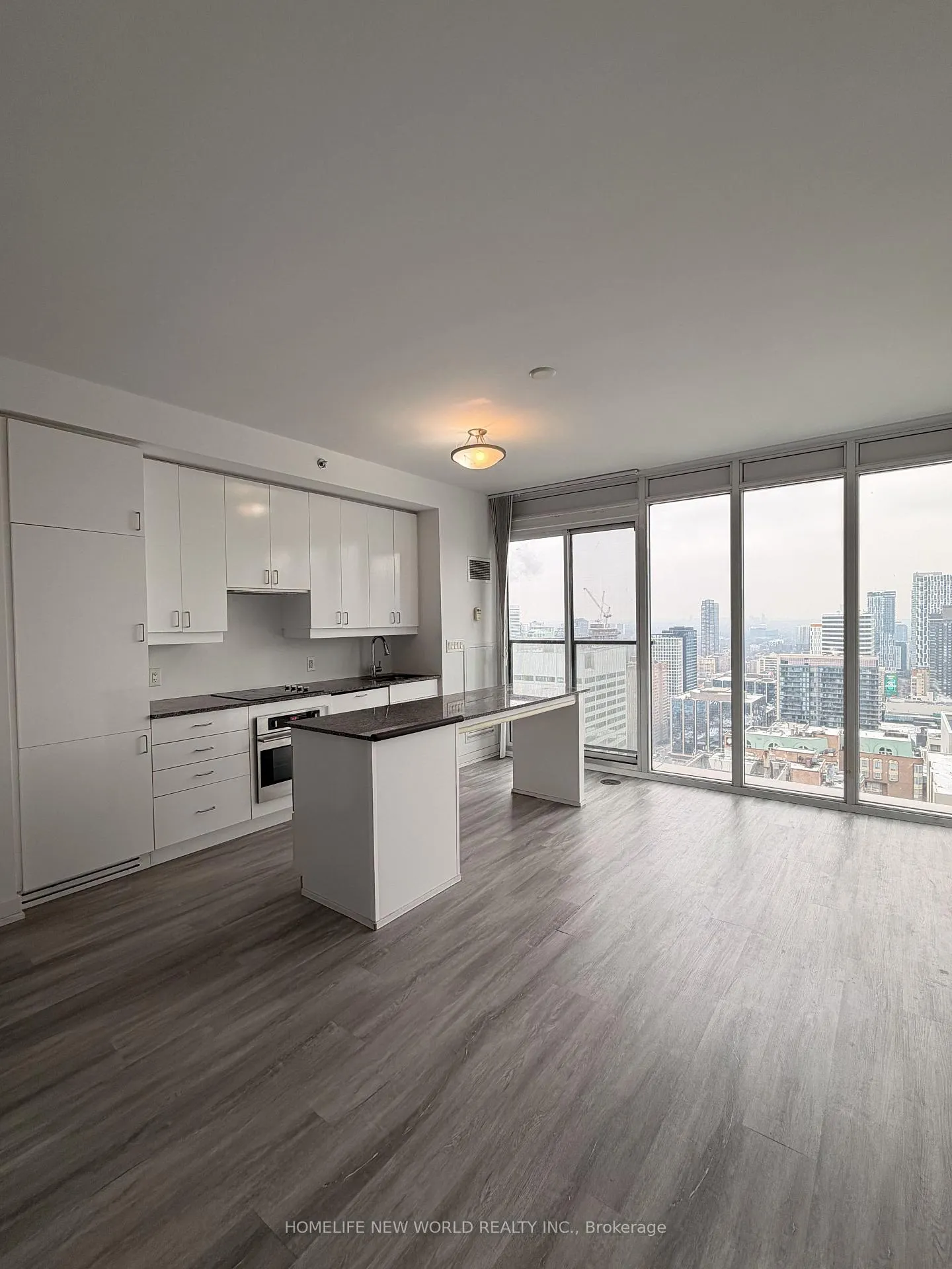 Photo 5 of Unit 3909, 426 University Avenue, Toronto, Kensington-Chinatown — HOMEH
