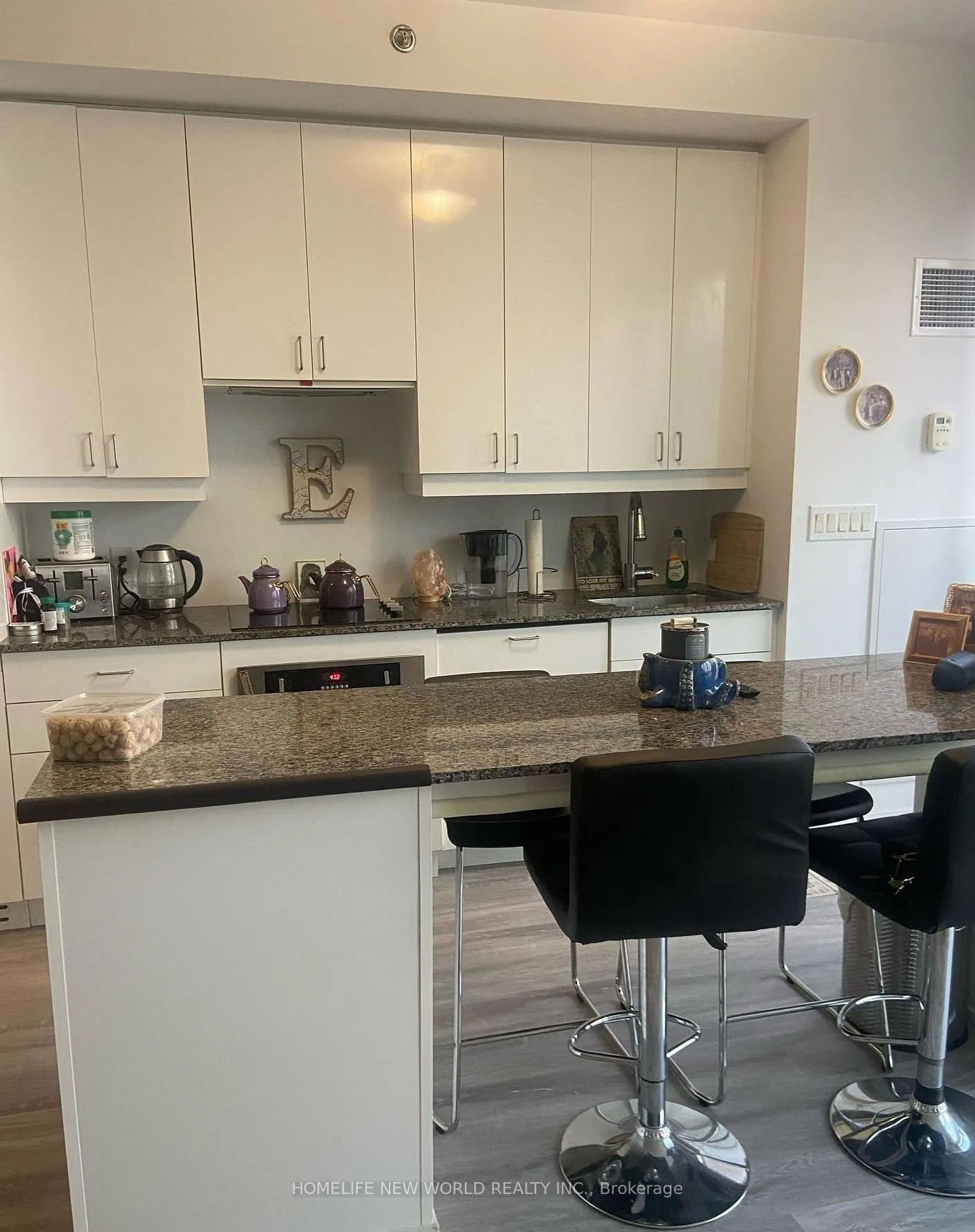 Photo 13 of Unit 3909, 426 University Avenue, Toronto, Kensington-Chinatown — HOMEH
