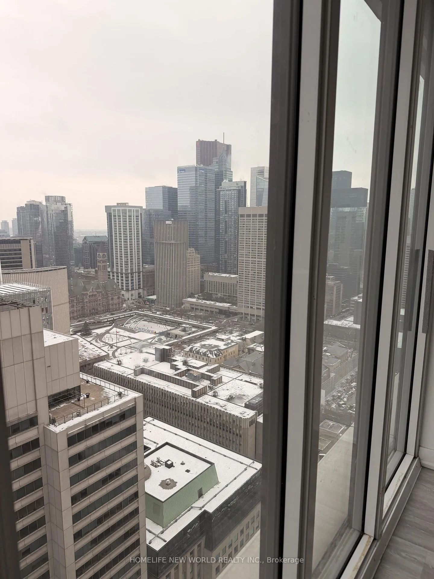 Photo 17 of Unit 3909, 426 University Avenue, Toronto, Kensington-Chinatown — HOMEH