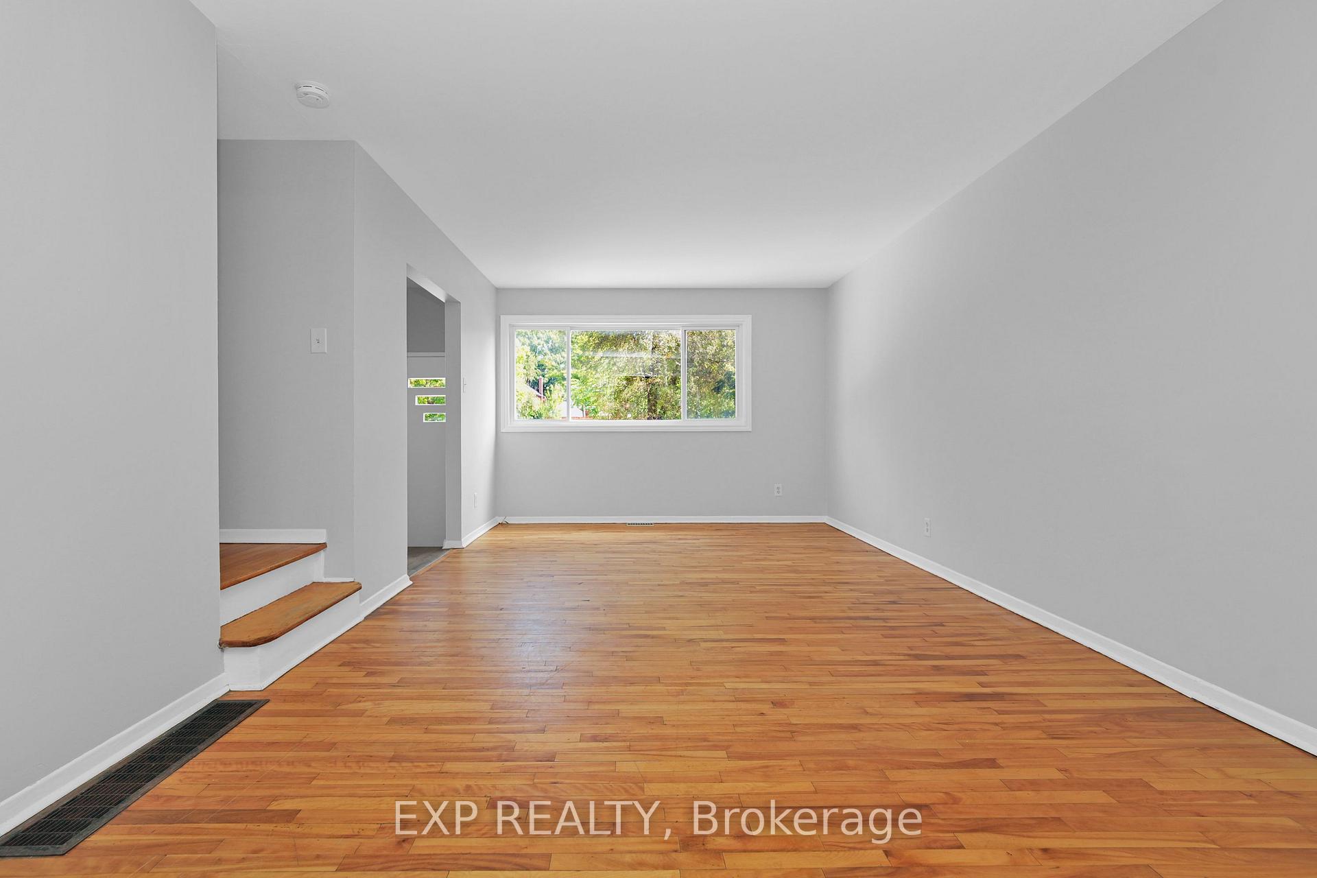 Photo 3 of 1309 Coldrey Avenue, Ottawa, Carlington — HOMEH