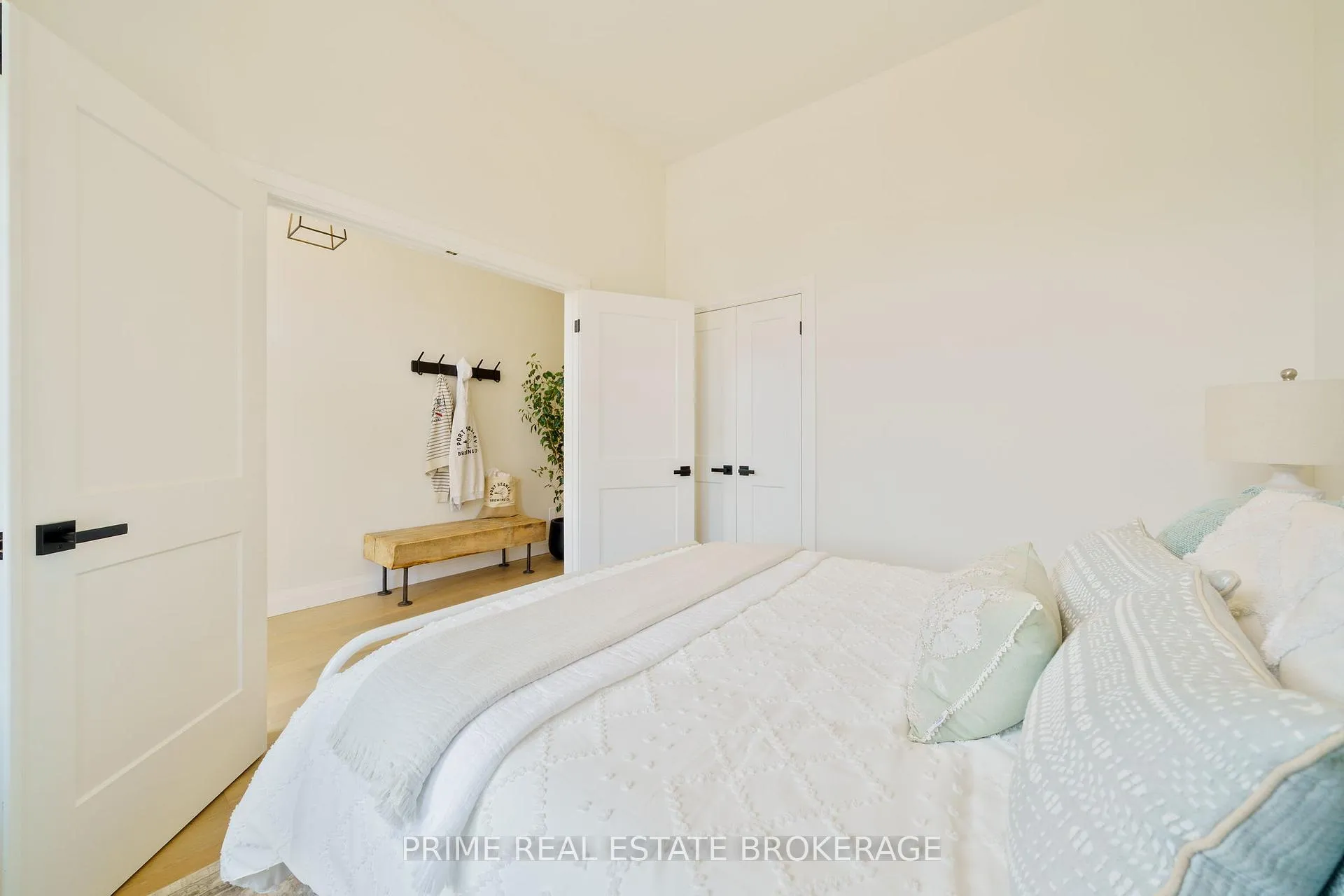 Photo 6 of Unit 44, 63 Compass Trail, Central Elgin, Rural Central Elgin — HOMEH