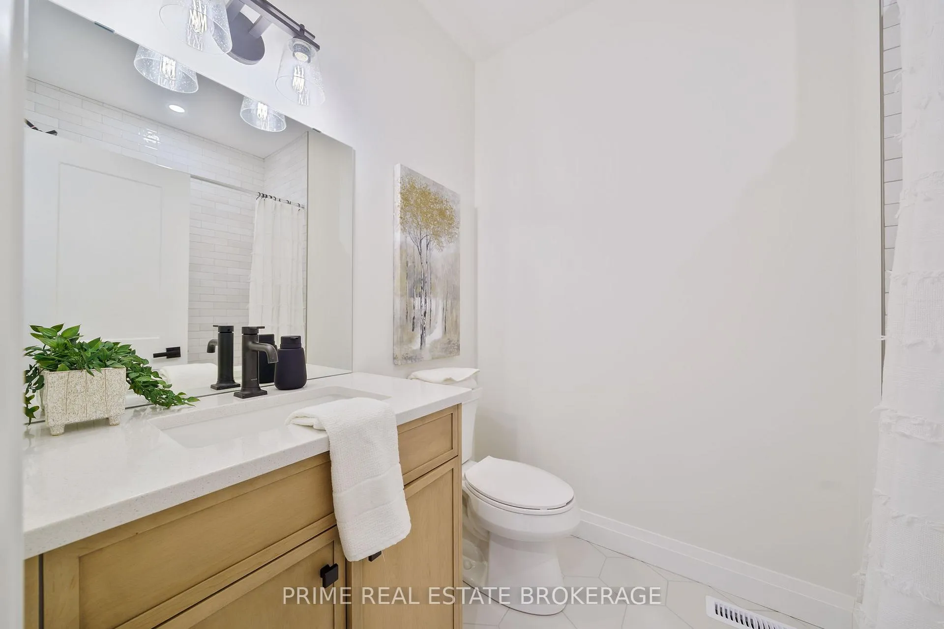 Photo 7 of Unit 44, 63 Compass Trail, Central Elgin, Rural Central Elgin — HOMEH