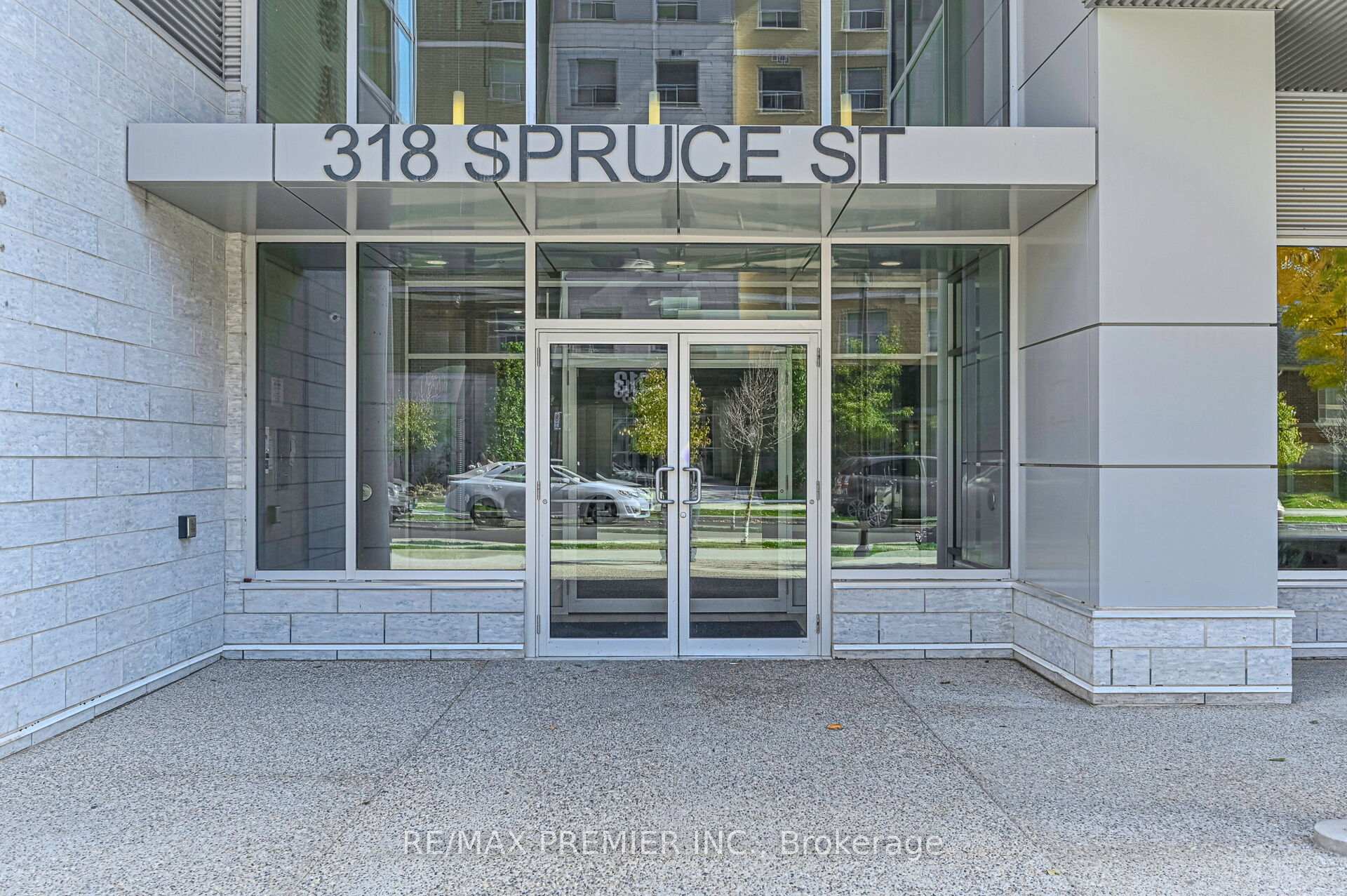 Photo 3 of Unit 202, 318 Spruce Street, Waterloo — HOMEH