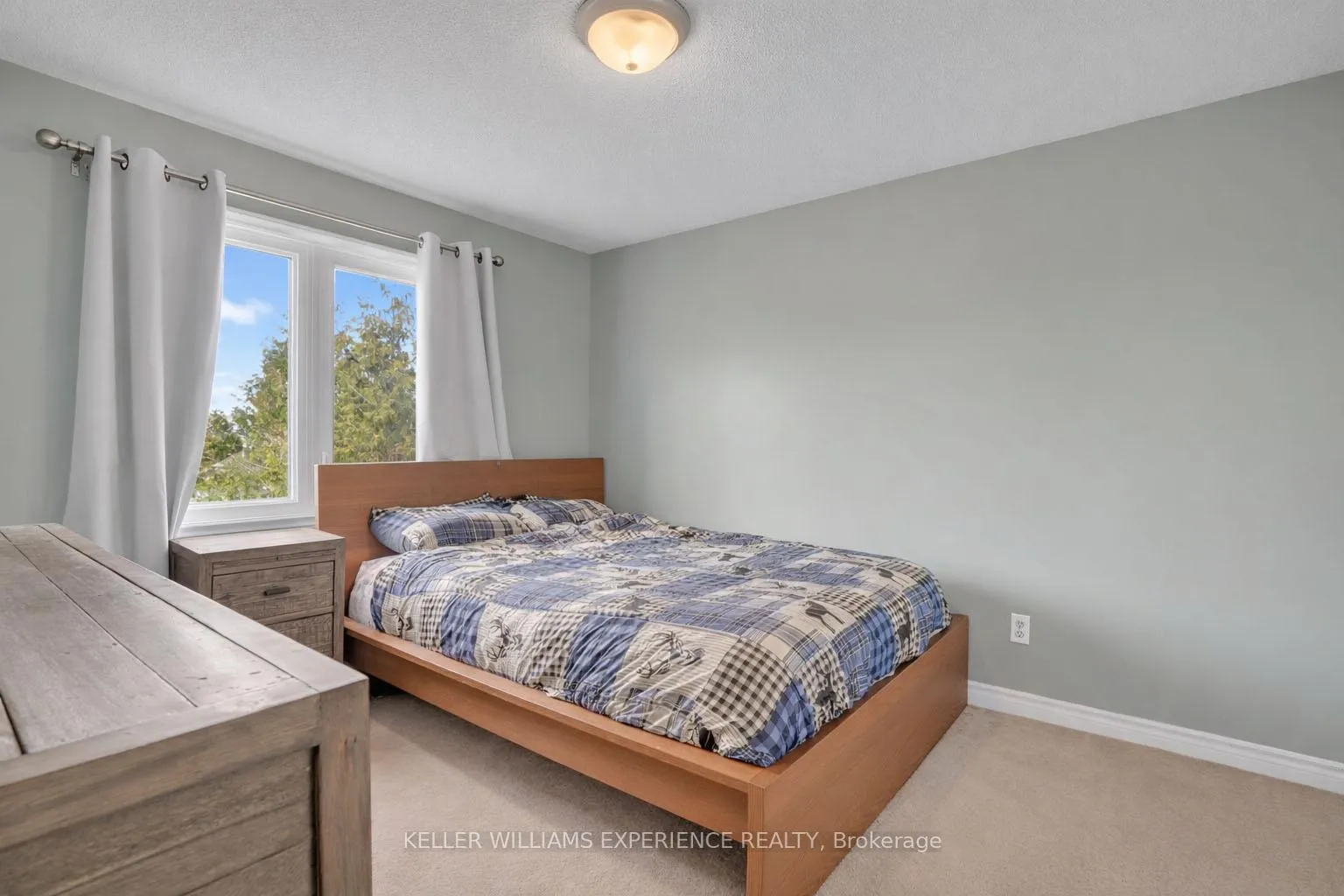 Photo 9 of 24 Lindsay Court, Barrie, Cundles East — HOMEH