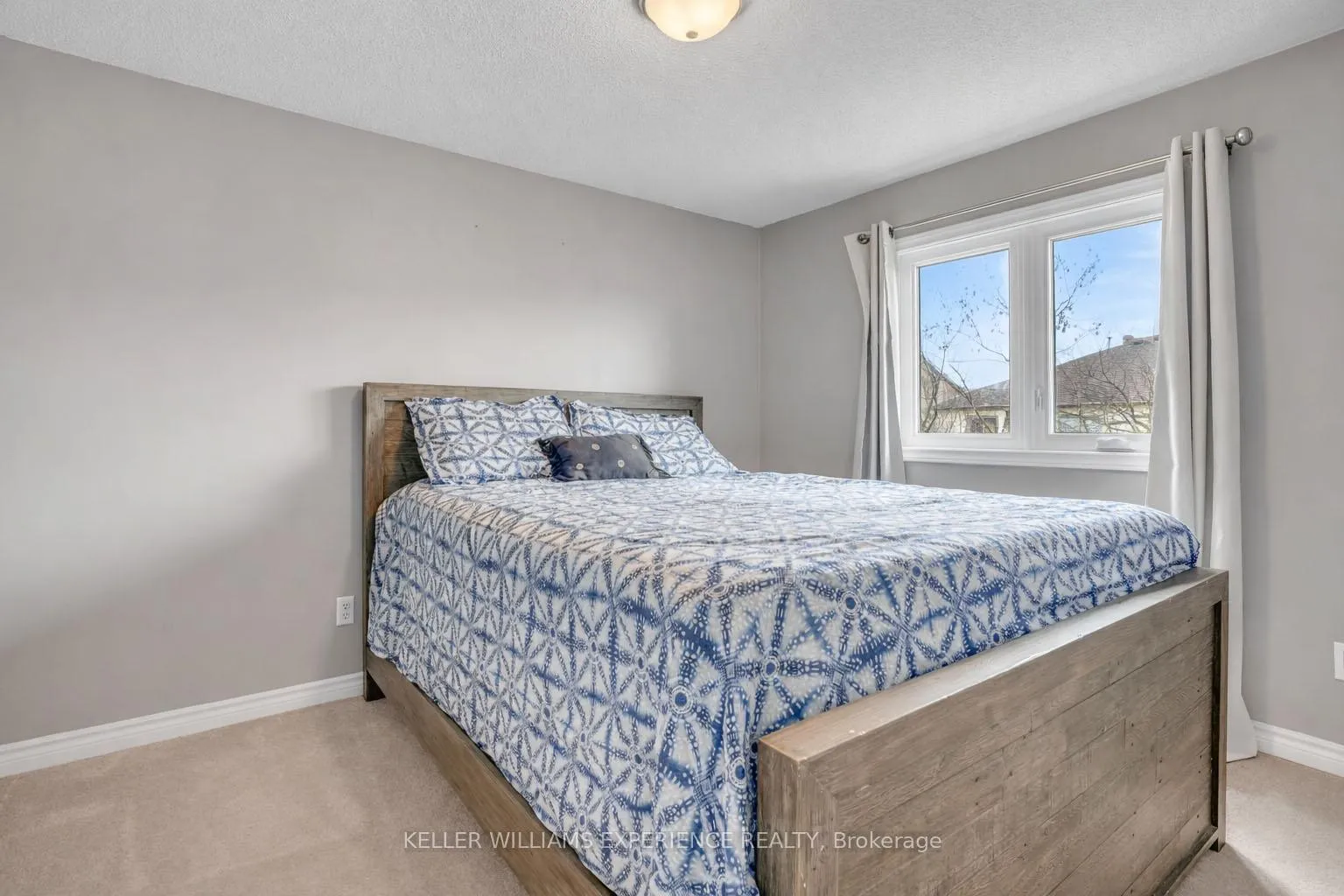 Photo 11 of 24 Lindsay Court, Barrie, Cundles East — HOMEH