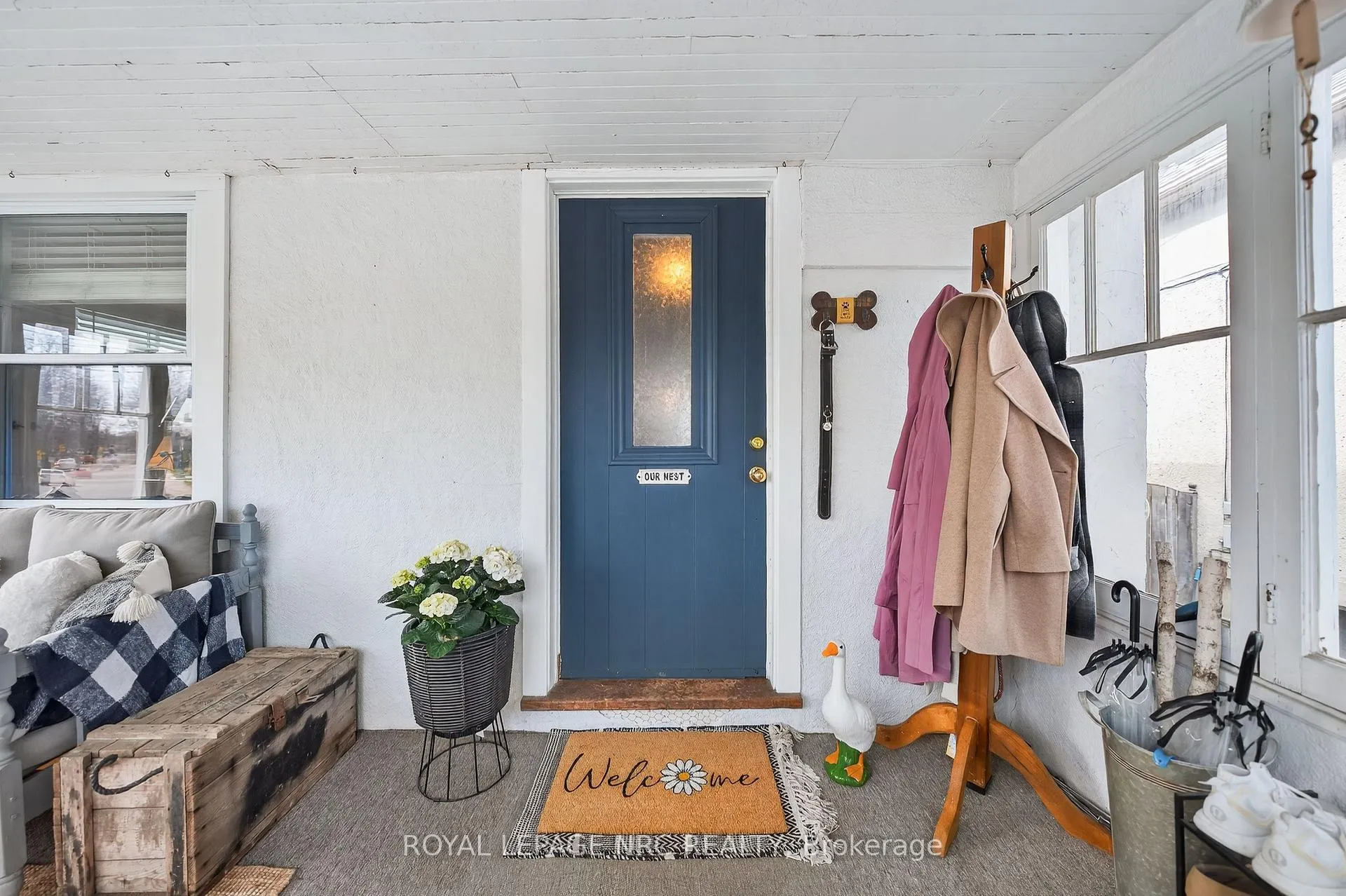 Photo 6 of 23 Pinecrest Avenue, St. Catharines, Burleigh Hill — HOMEH