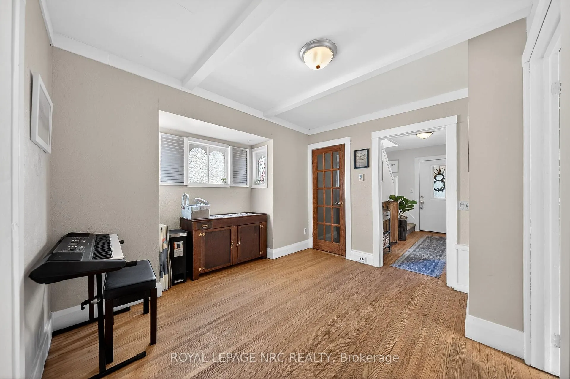Photo 18 of 23 Pinecrest Avenue, St. Catharines, Burleigh Hill — HOMEH