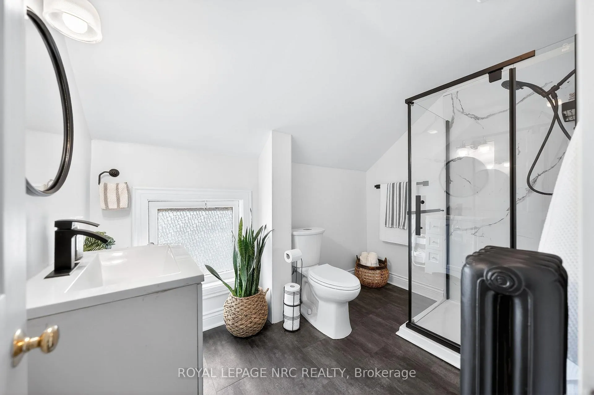 Photo 30 of 23 Pinecrest Avenue, St. Catharines, Burleigh Hill — HOMEH