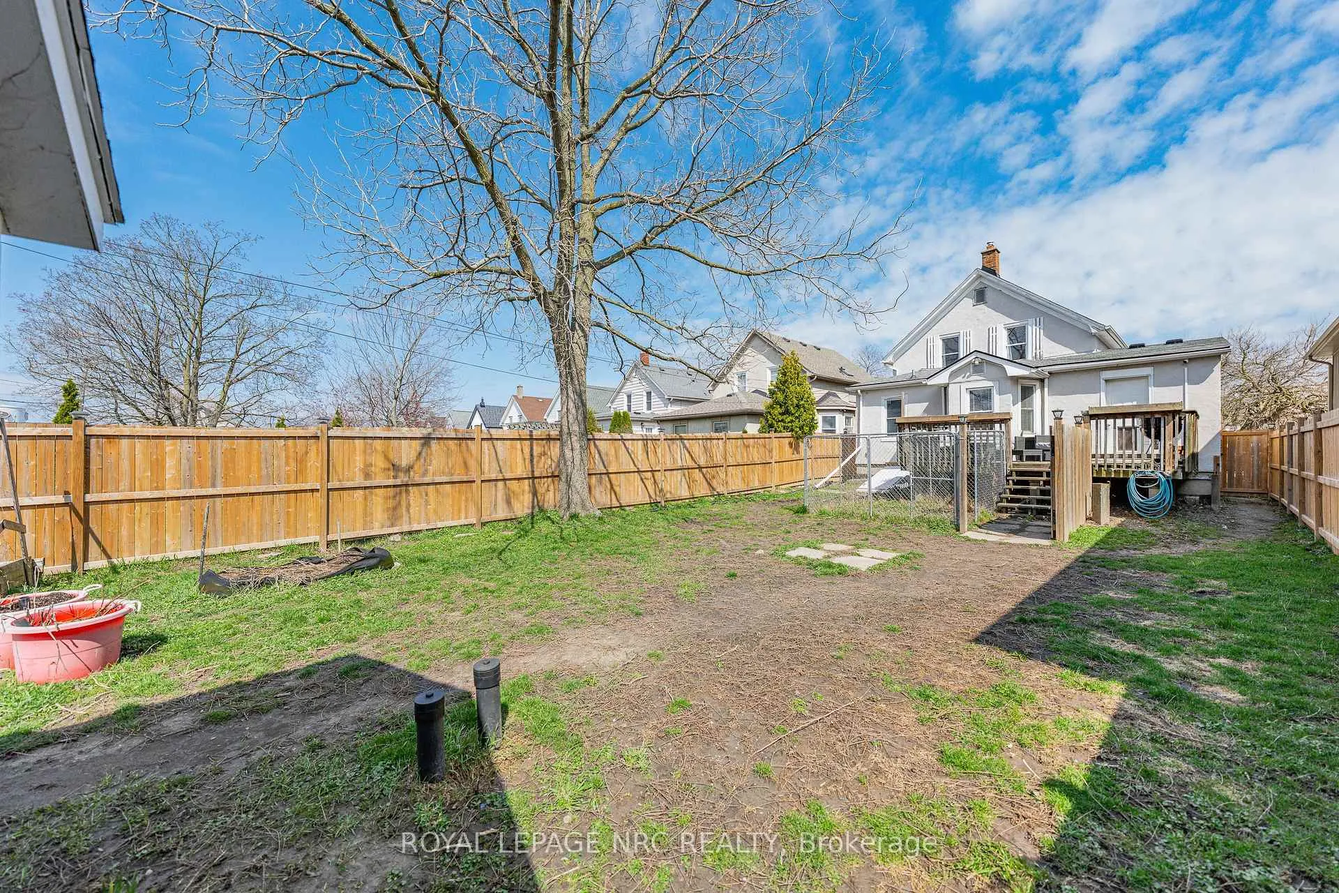 Photo 35 of 23 Pinecrest Avenue, St. Catharines, Burleigh Hill — HOMEH