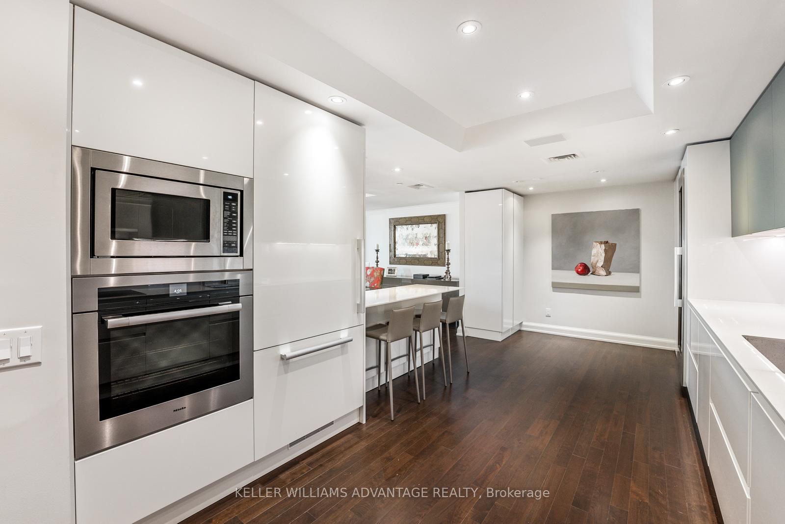 Photo 5 of Unit 905/906, 211 Queens Quay, Toronto, Waterfront Communities — HOMEH