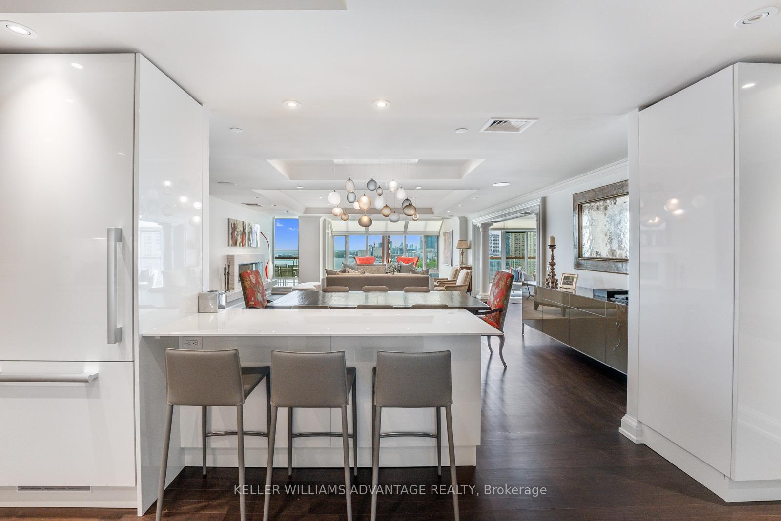 Photo 9 of Unit 905/906, 211 Queens Quay, Toronto, Waterfront Communities — HOMEH