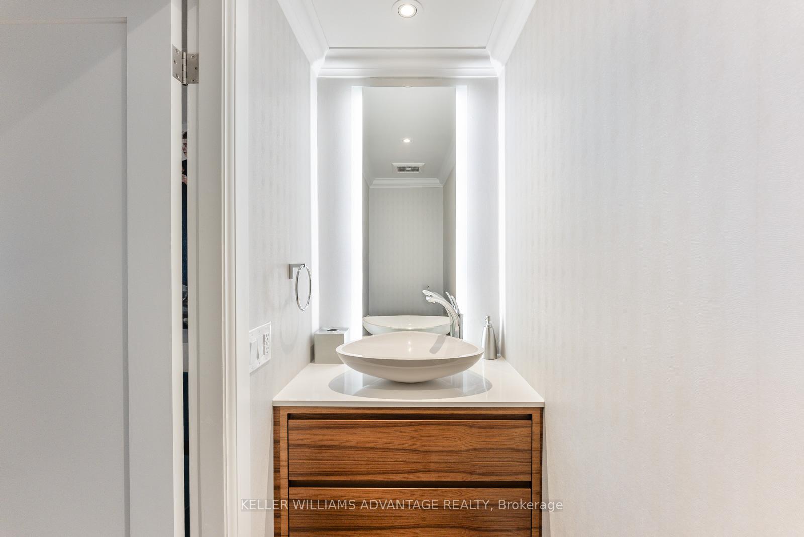 Photo 22 of Unit 905/906, 211 Queens Quay, Toronto, Waterfront Communities — HOMEH