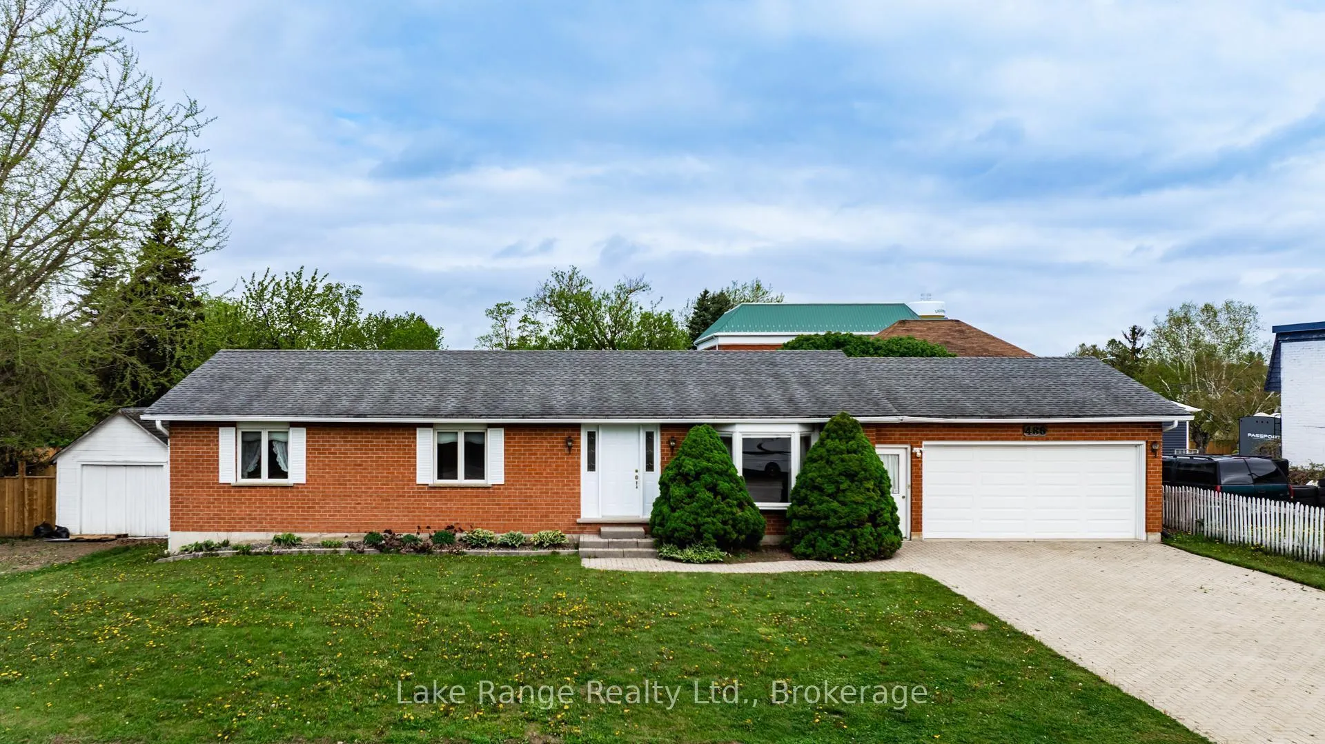 Photo 1 of 486 Havelock Street, Huron-Kinloss, Lucknow — HOMEH