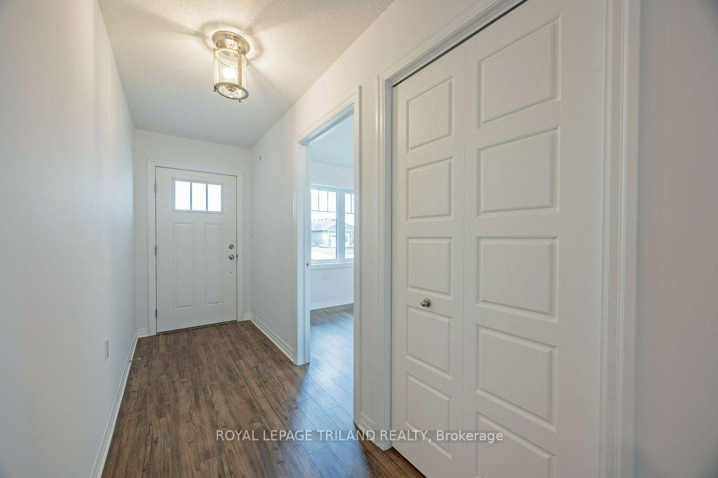 Photo 3 of 44 Foxtail Lane, St. Thomas — HOMEH