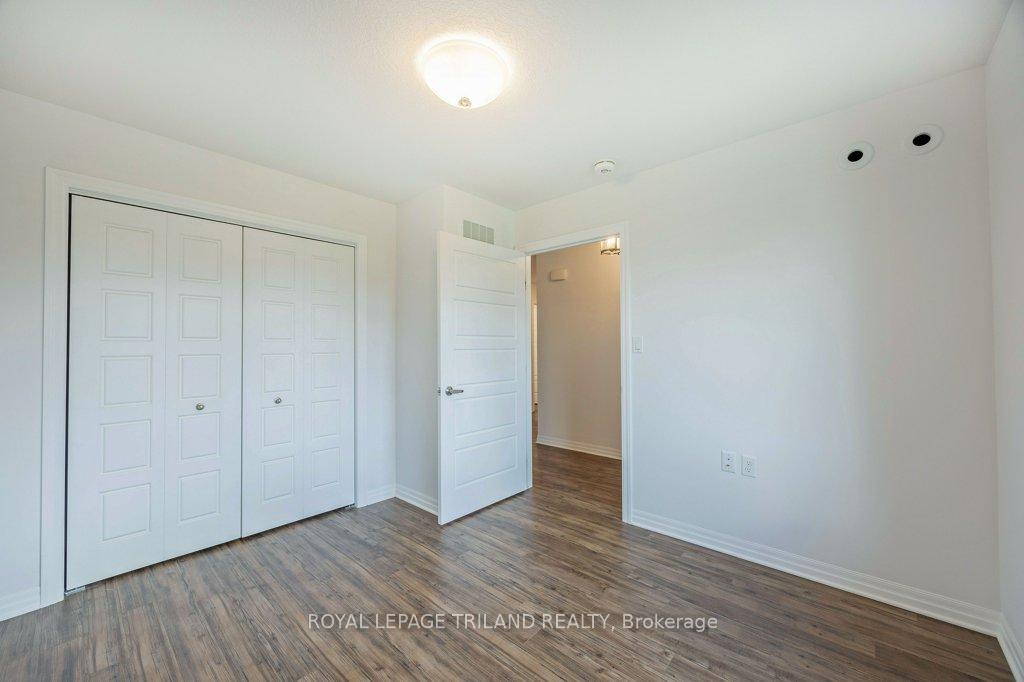 Photo 5 of 44 Foxtail Lane, St. Thomas — HOMEH