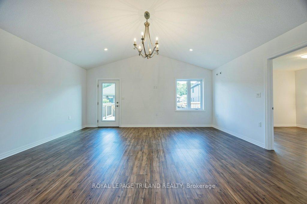 Photo 12 of 44 Foxtail Lane, St. Thomas — HOMEH