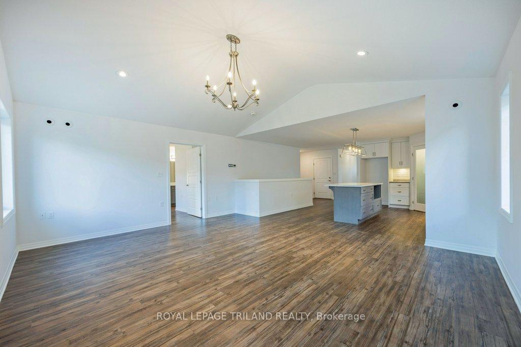 Photo 13 of 44 Foxtail Lane, St. Thomas — HOMEH