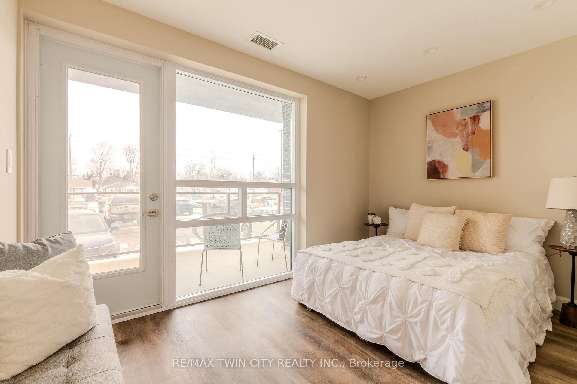 Photo 4 of Unit 101, 34 Norman Street, Brant, Brantford Twp — HOMEH