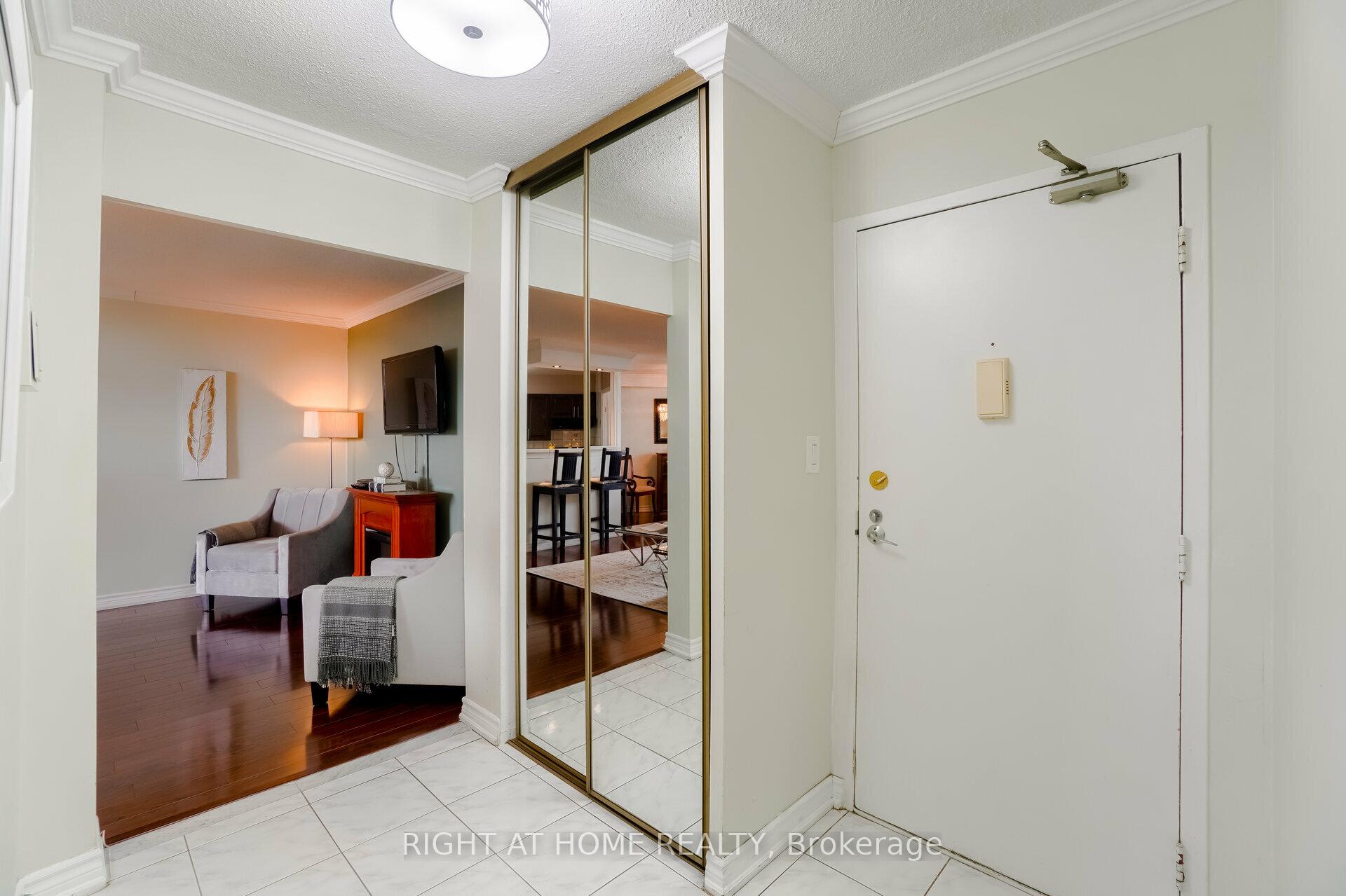 Photo 11 of Unit 1607, 5 Shady Golfway, Toronto, Flemingdon Park — HOMEH