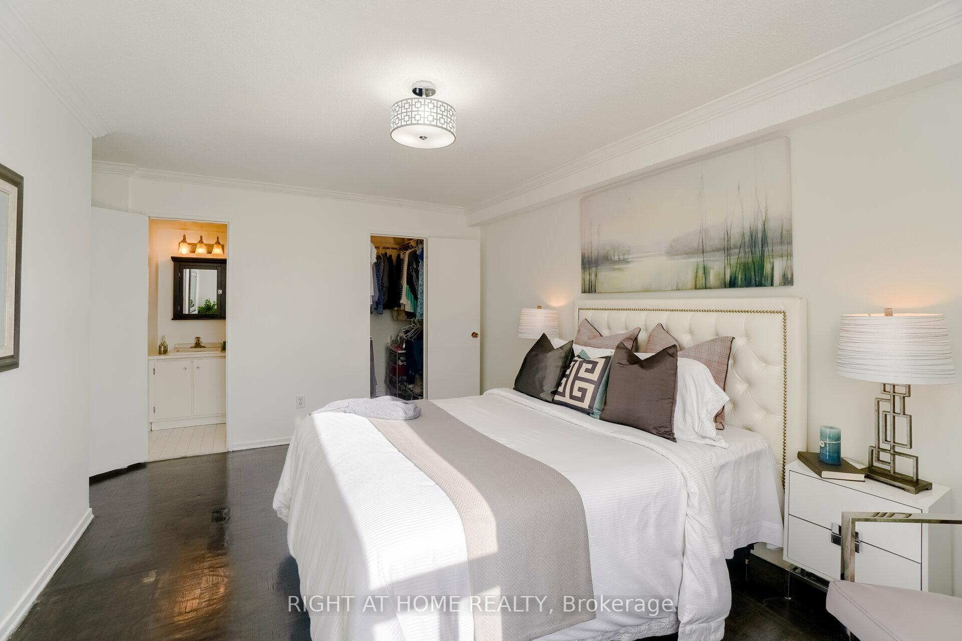 Photo 12 of Unit 1607, 5 Shady Golfway, Toronto, Flemingdon Park — HOMEH