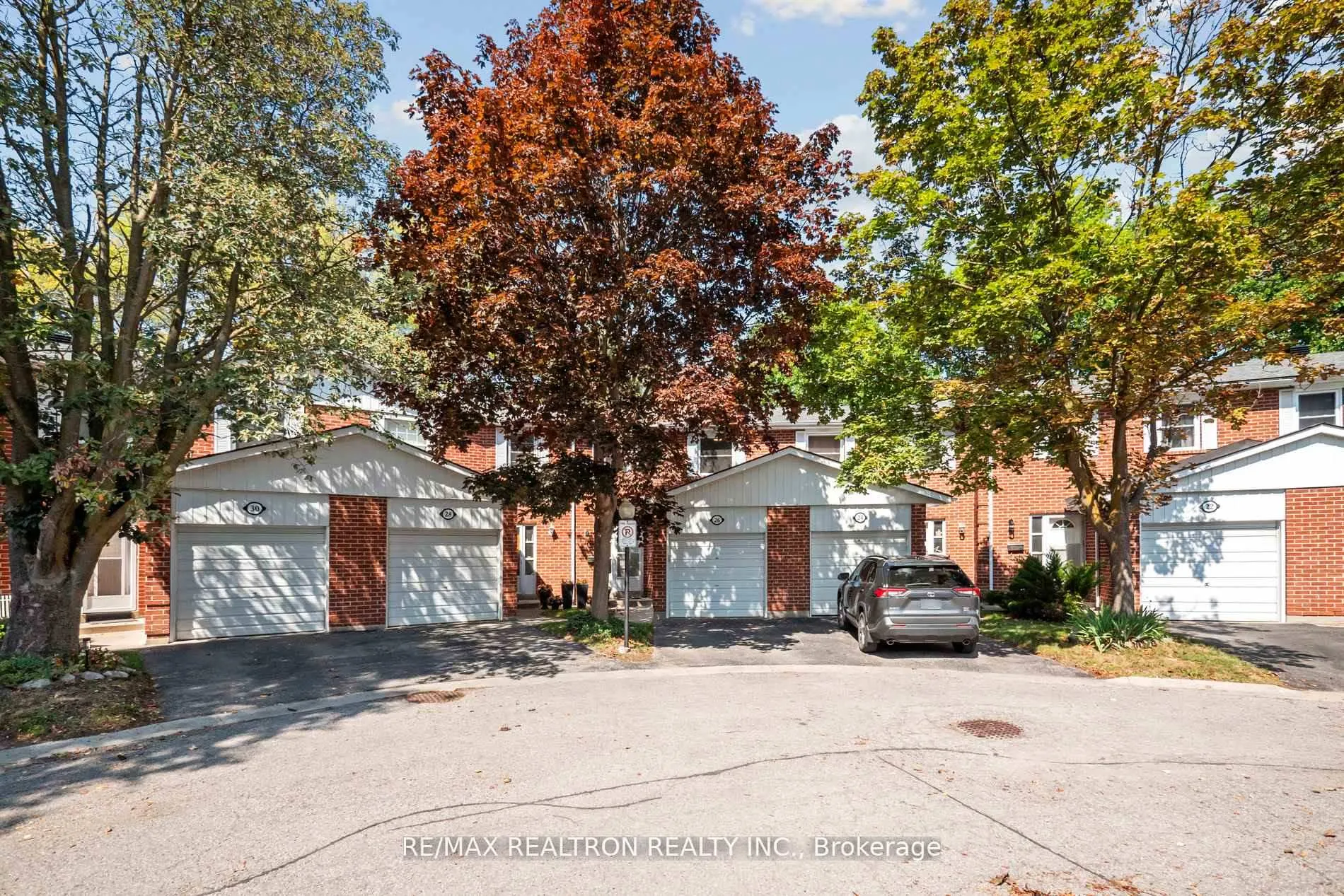 Photo 4 of 26 Gordon Way, Markham, Aileen-Willowbrook — HOMEH