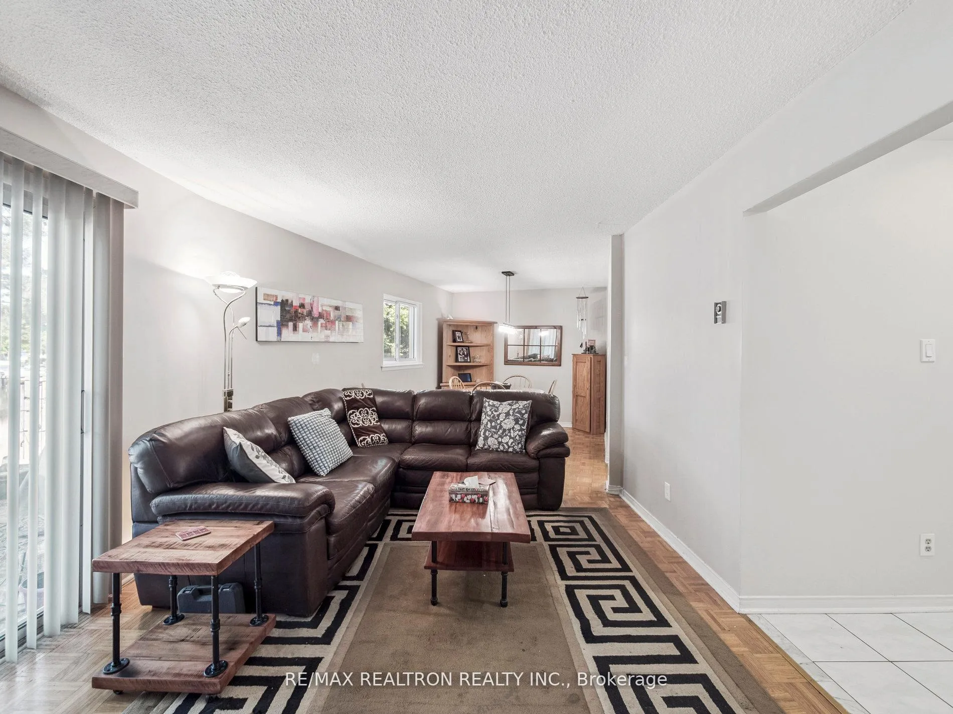 Photo 12 of 26 Gordon Way, Markham, Aileen-Willowbrook — HOMEH