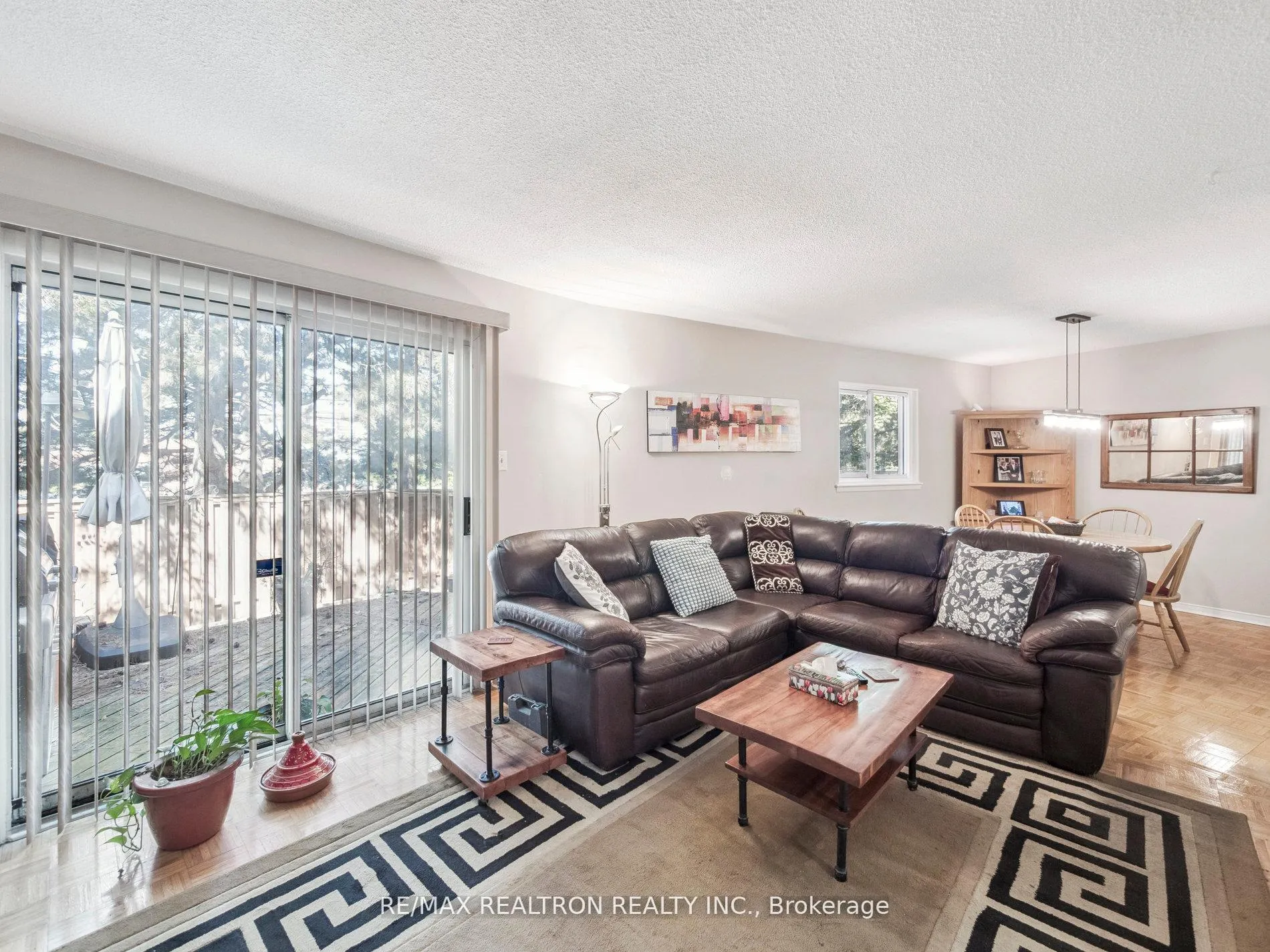 Photo 13 of 26 Gordon Way, Markham, Aileen-Willowbrook — HOMEH