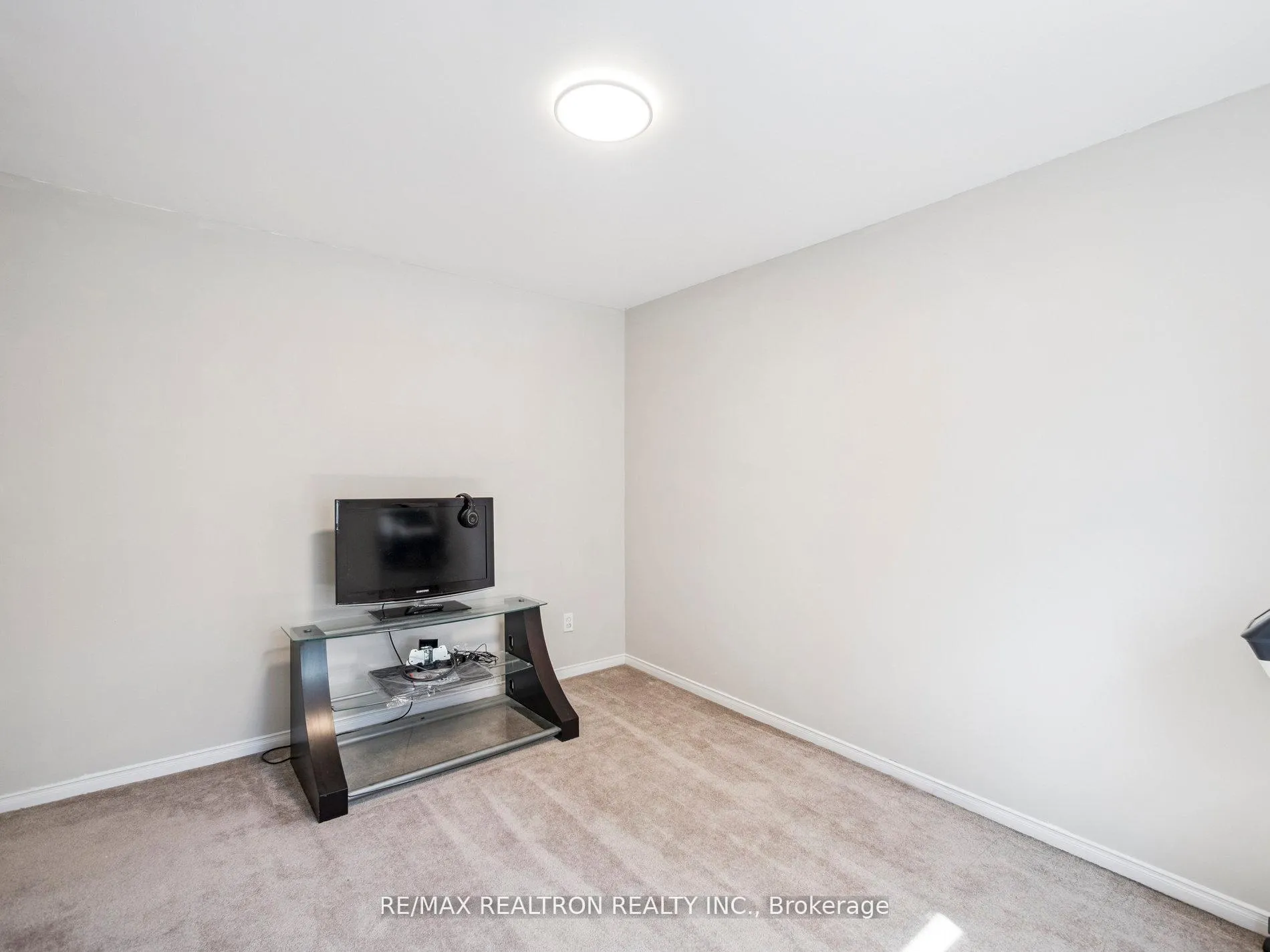 Photo 25 of 26 Gordon Way, Markham, Aileen-Willowbrook — HOMEH