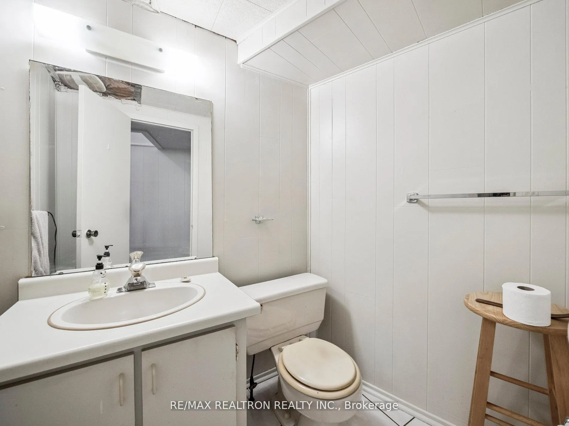 Photo 35 of 26 Gordon Way, Markham, Aileen-Willowbrook — HOMEH