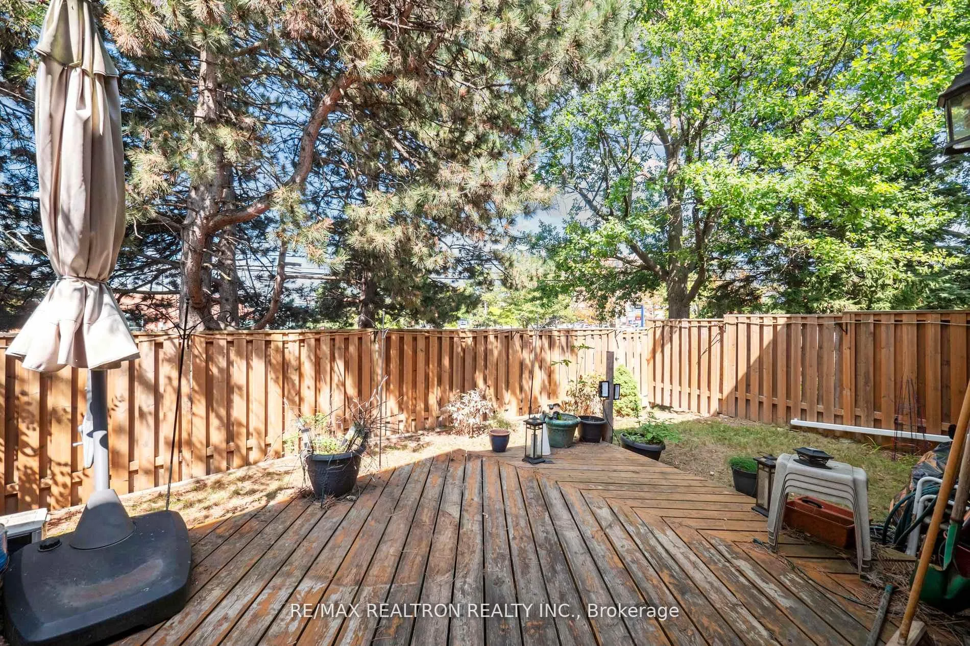 Photo 36 of 26 Gordon Way, Markham, Aileen-Willowbrook — HOMEH