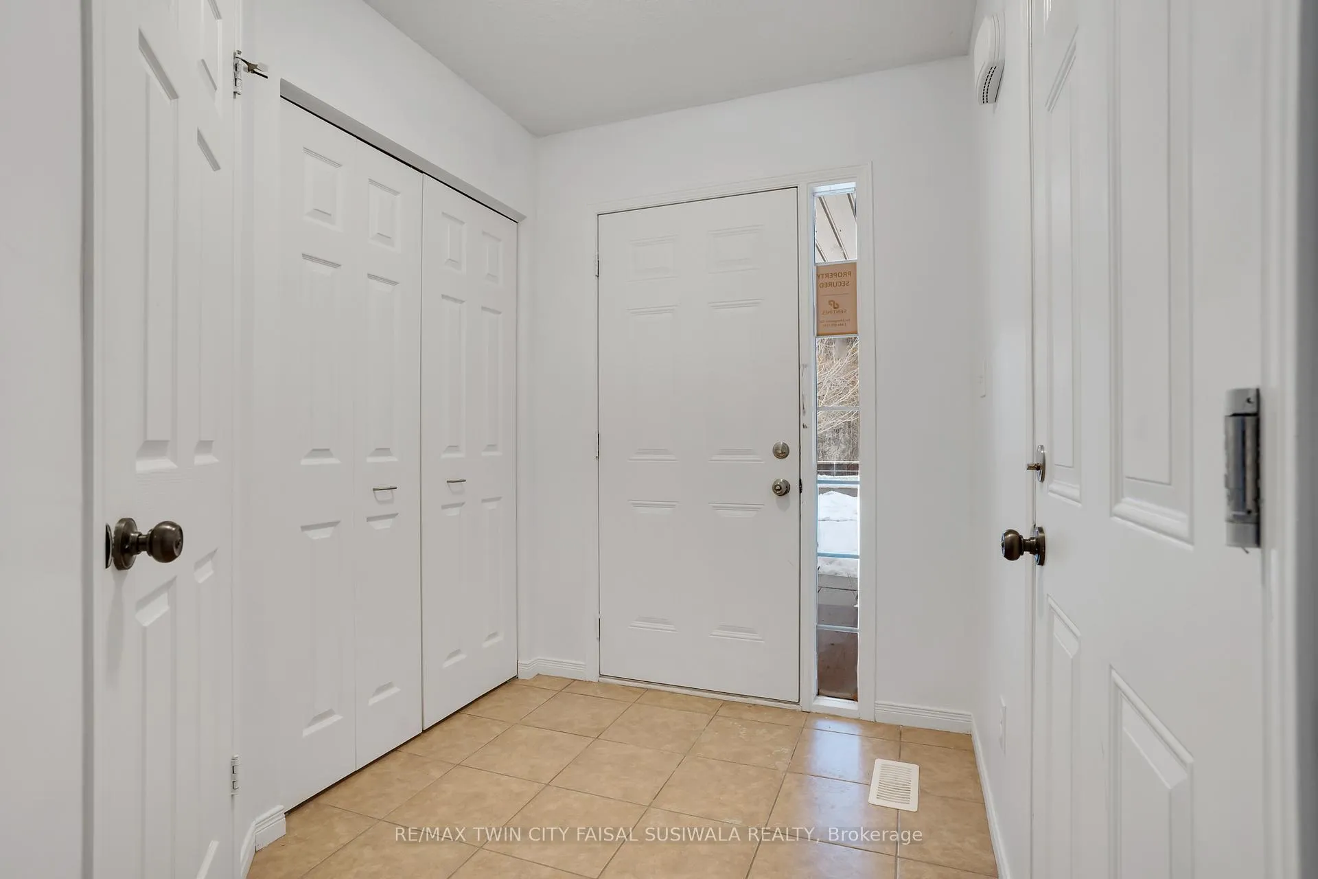 Photo of 310 Fallowfield Drive