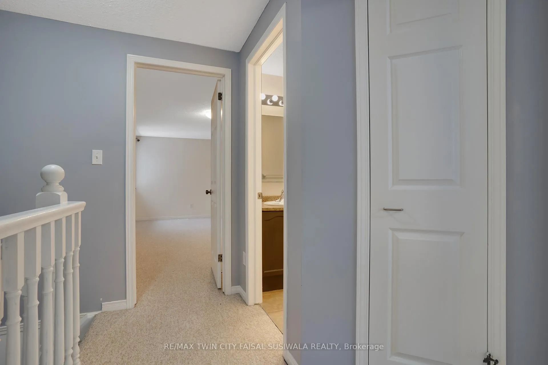 Photo 9 of 310 Fallowfield Drive, Kitchener, Country Hills East — HOMEH