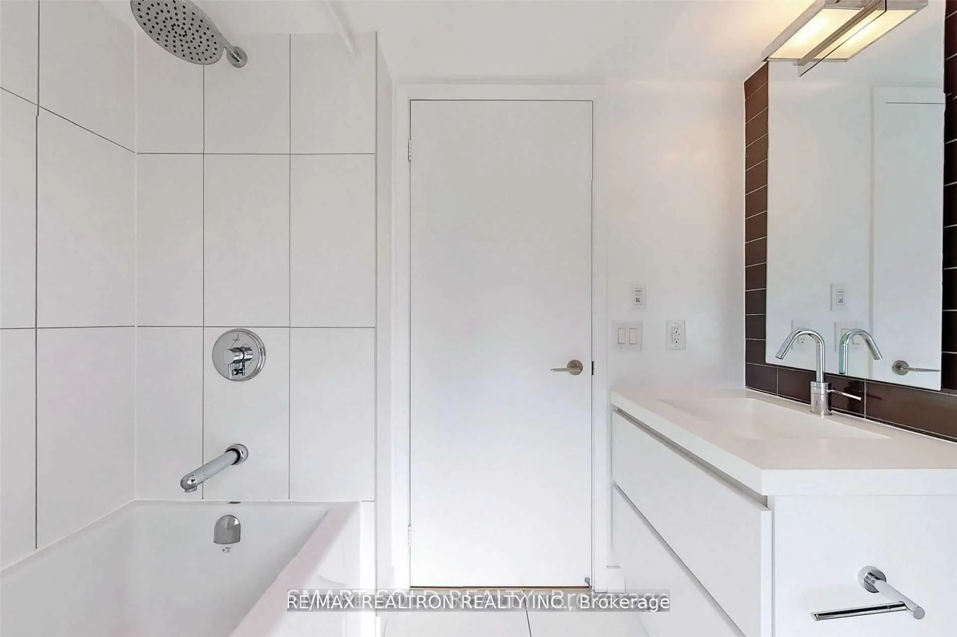 Photo 11 of Unit 2715, 75 Queens Wharf Road, Toronto, Waterfront Communities — HOMEH