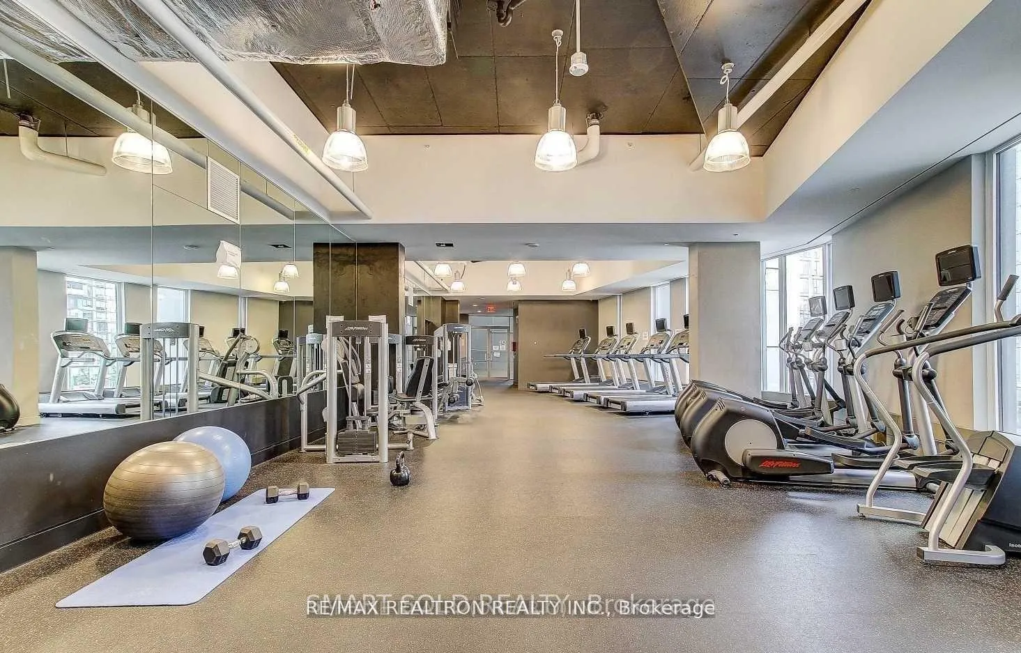 Photo 14 of Unit 2715, 75 Queens Wharf Road, Toronto, Waterfront Communities — HOMEH